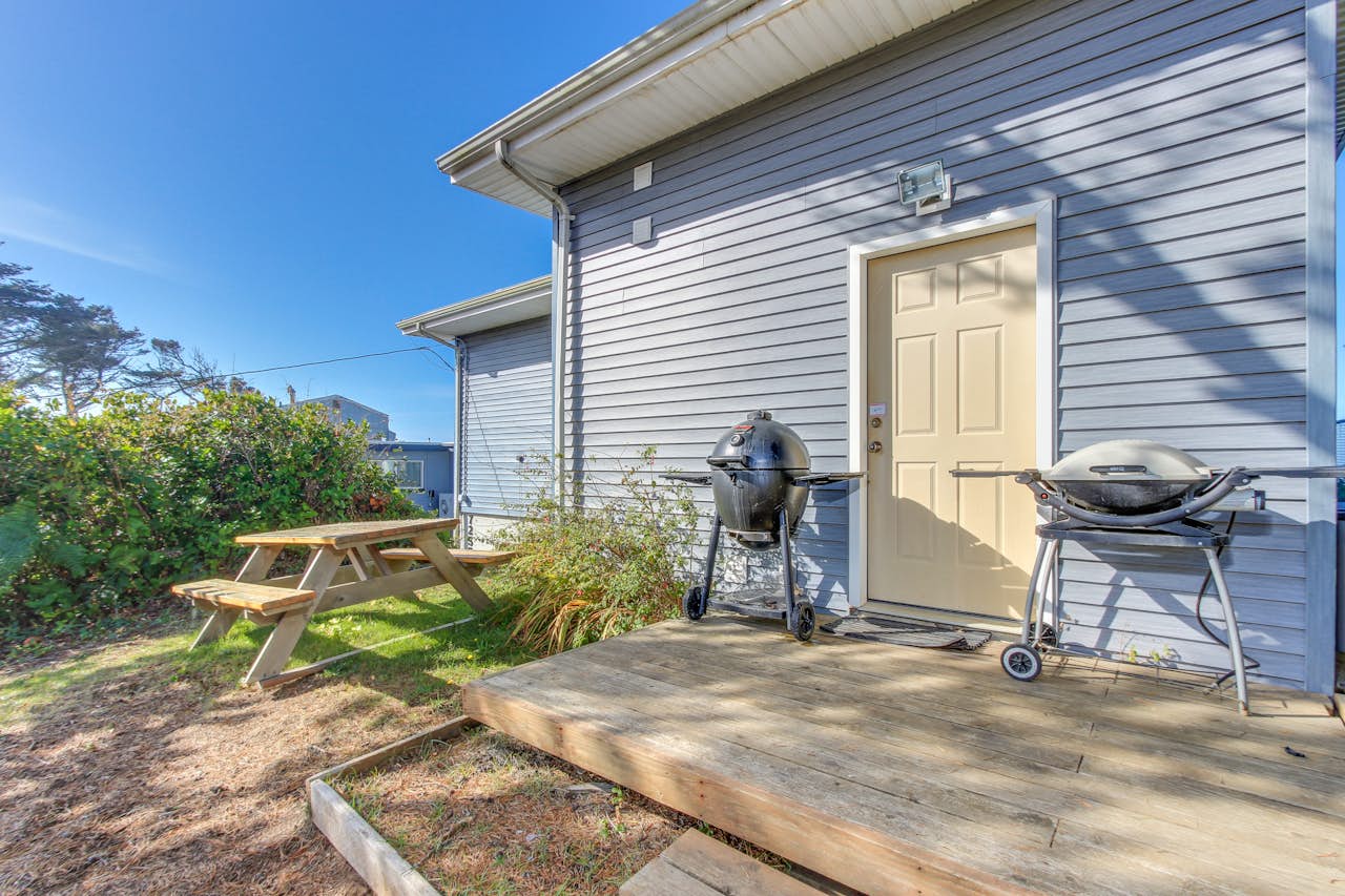 Gleneden BeachFront Getaway 2 BD Vacation Rental in Gleneden Beach