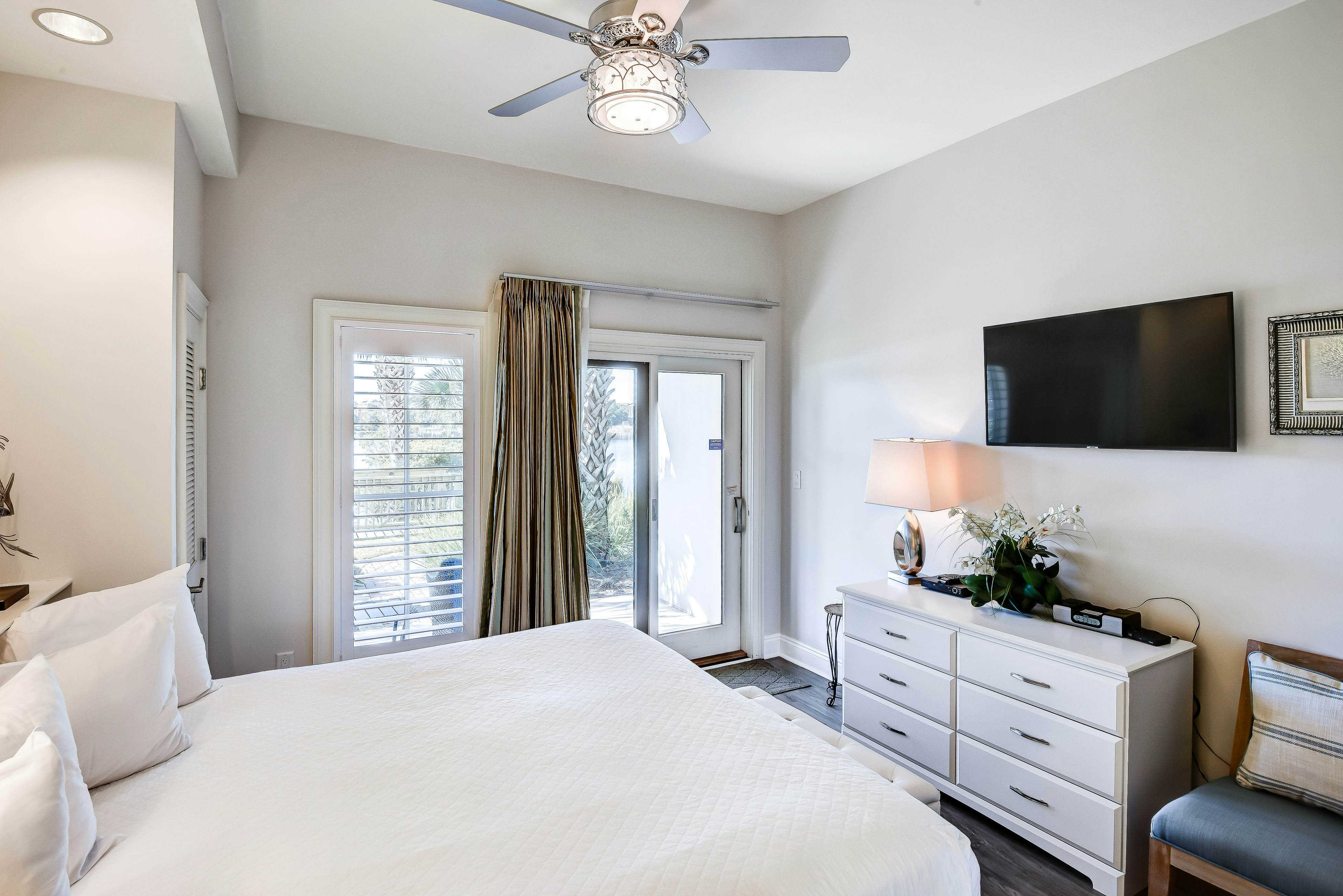 Carillon Beach Inn 115