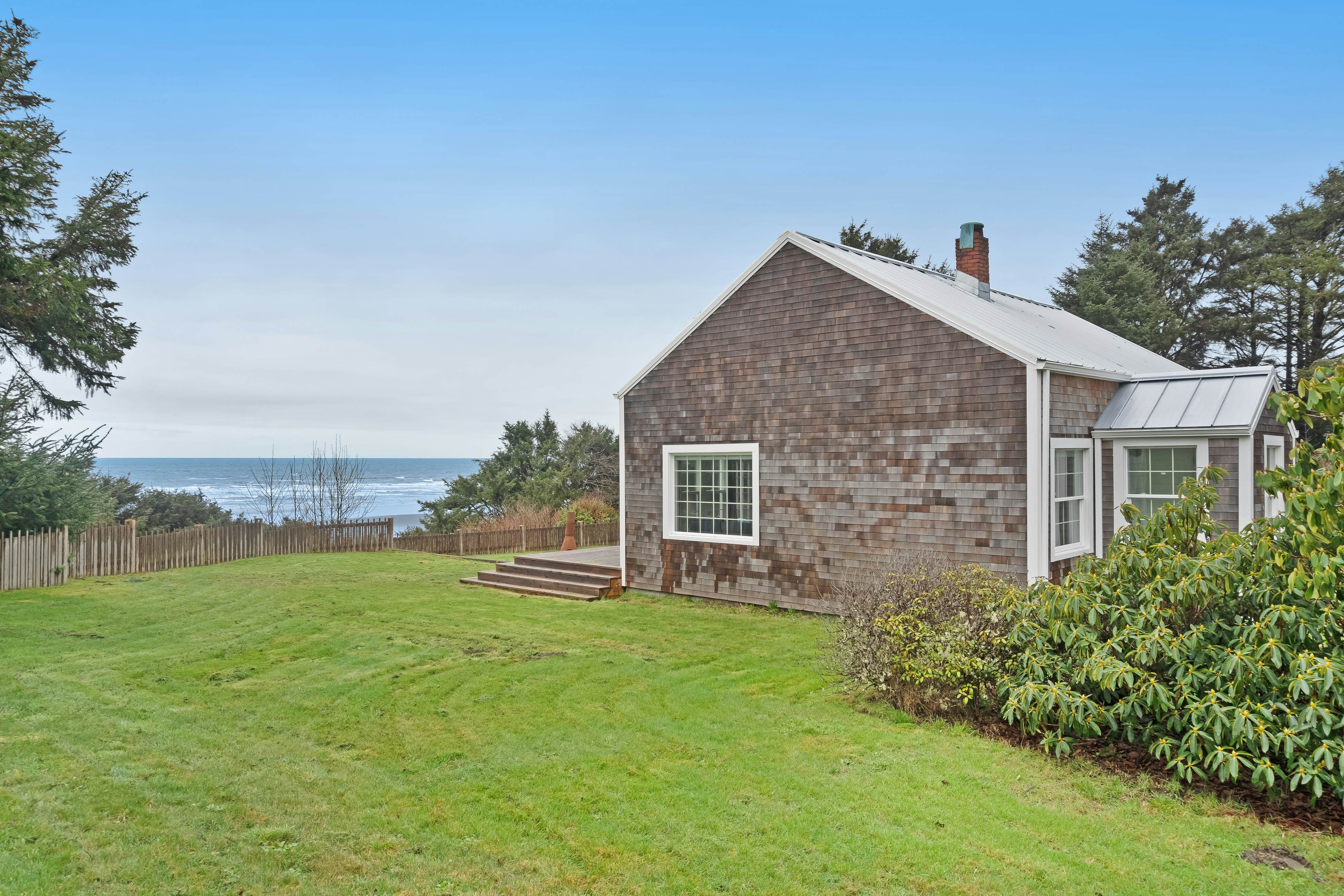 Sunset Beach Getaway 1 BD Moclips, WA Vacation Rental Vacasa