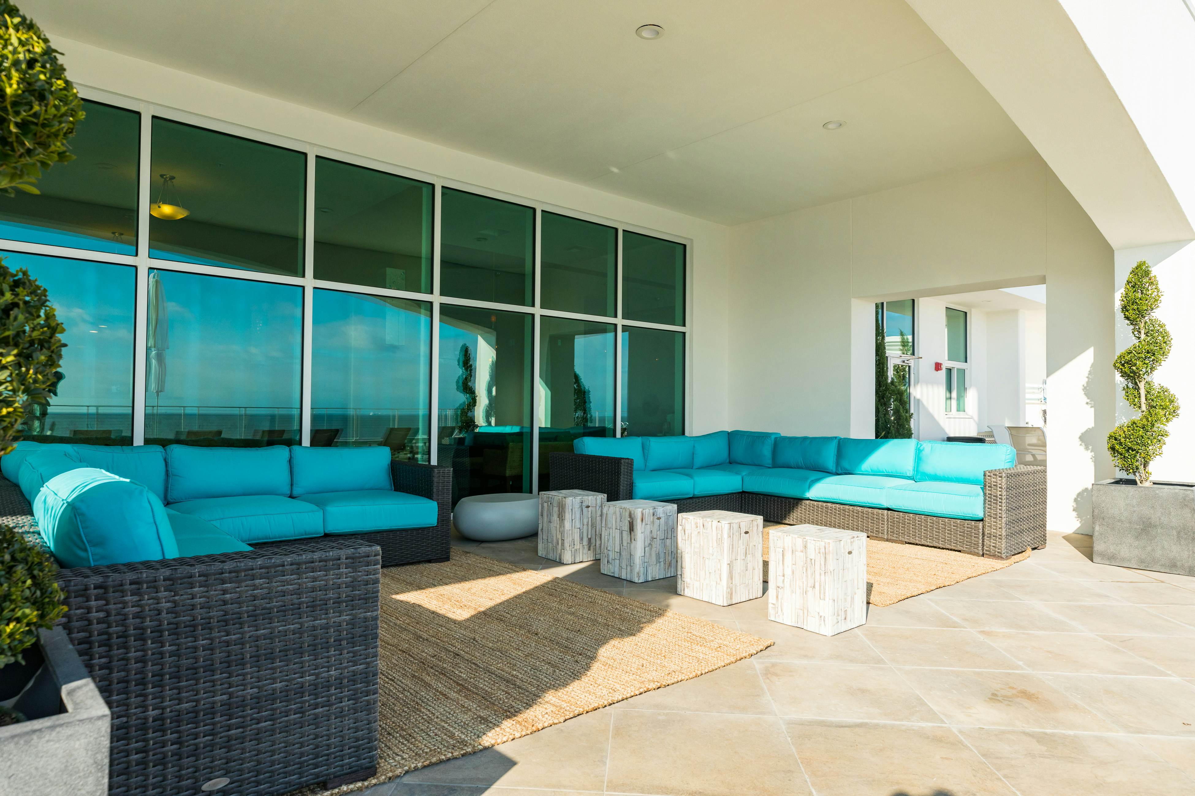 Emerald By The Sea #603