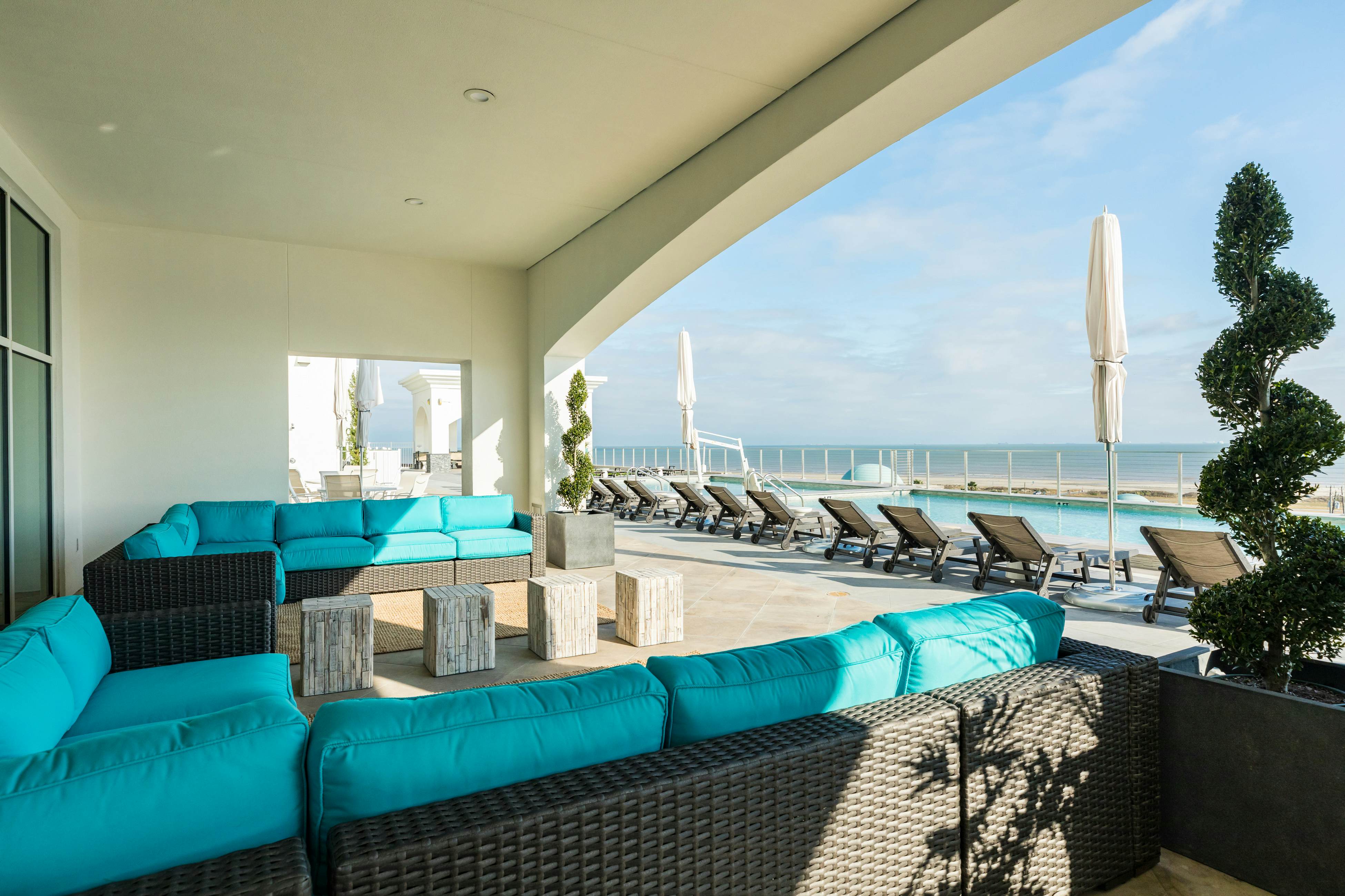 Emerald By The Sea #603