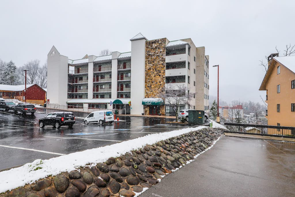 Laurel Inn Condominiums