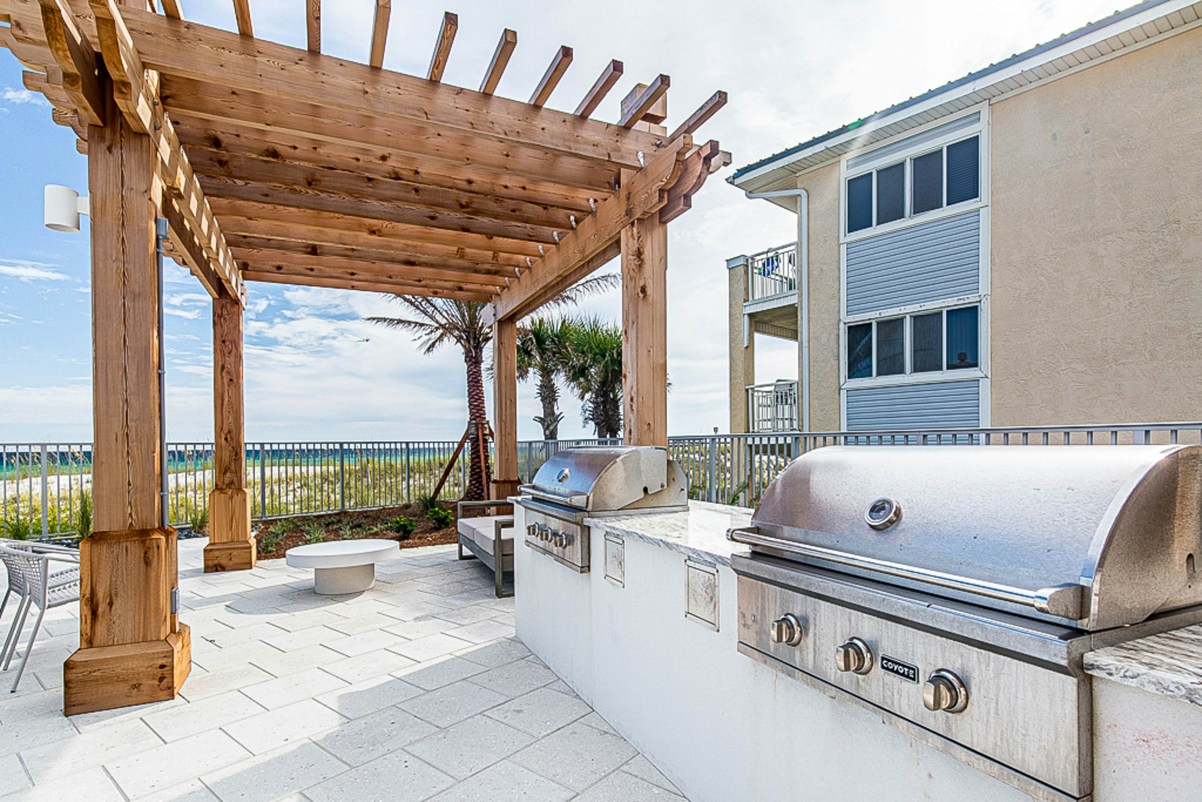 Blu 405-A Seaside Escape