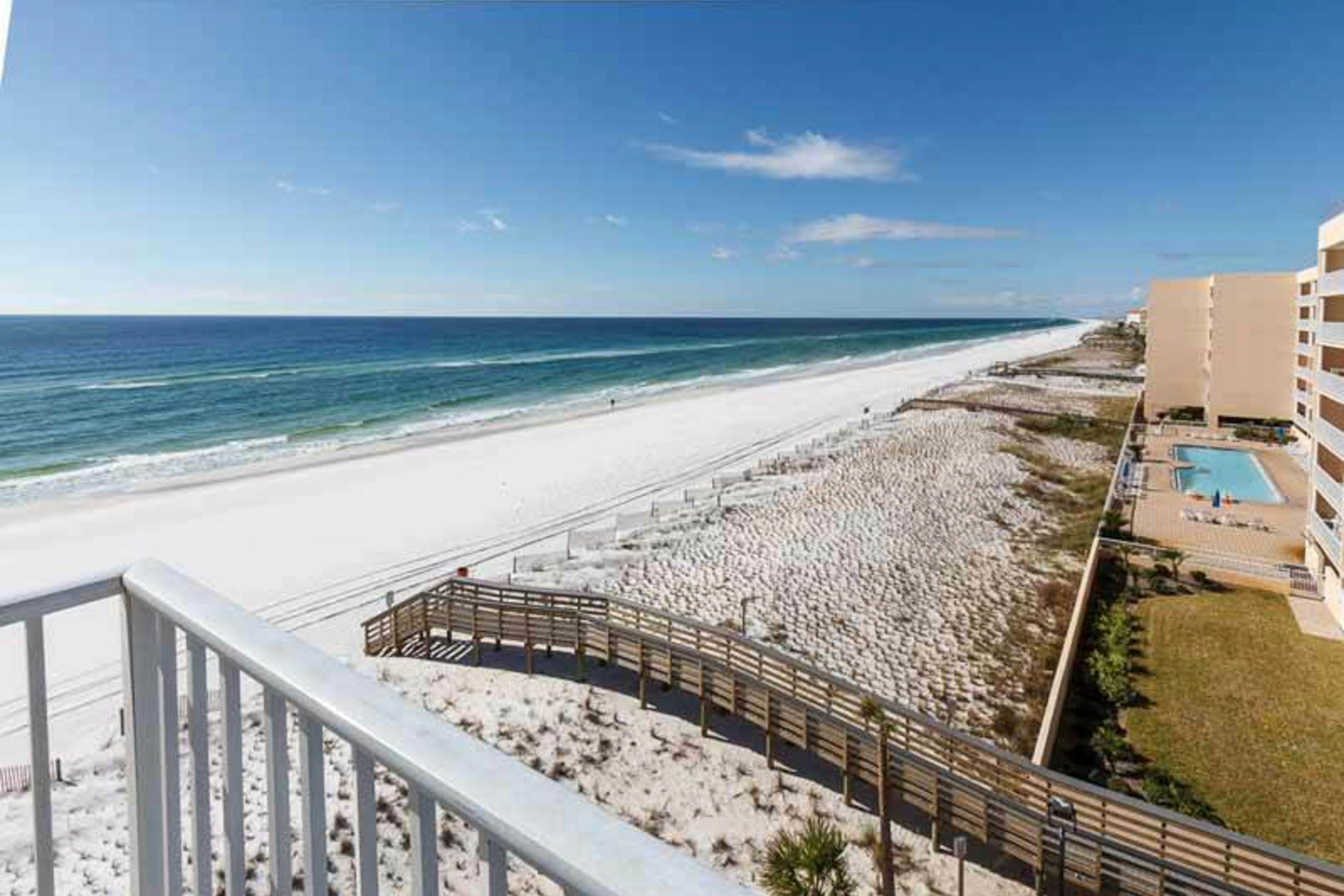 Emerald Towers West 5007