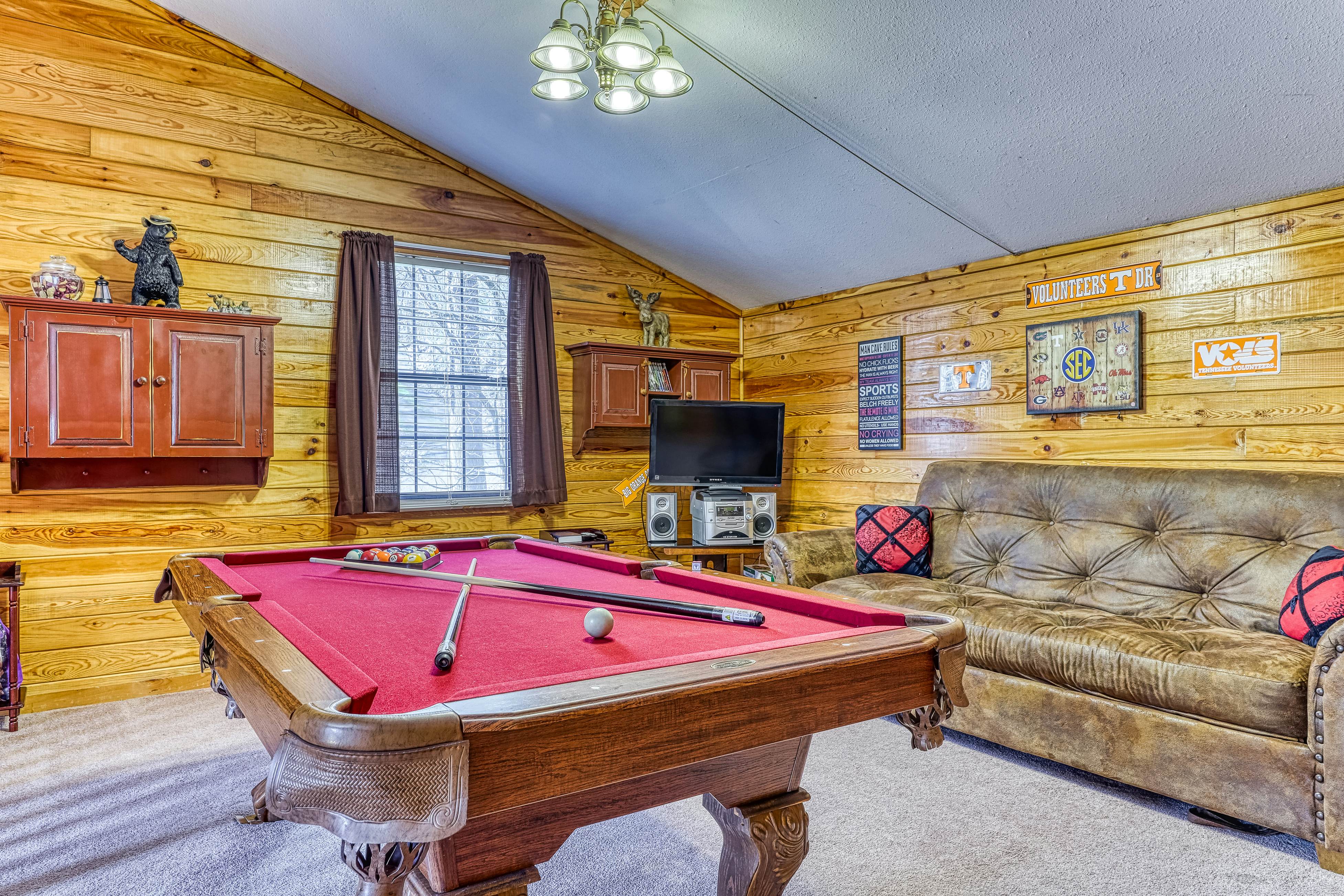 Enchanted 2 BD Sevierville, TN Vacation Rental Vacasa