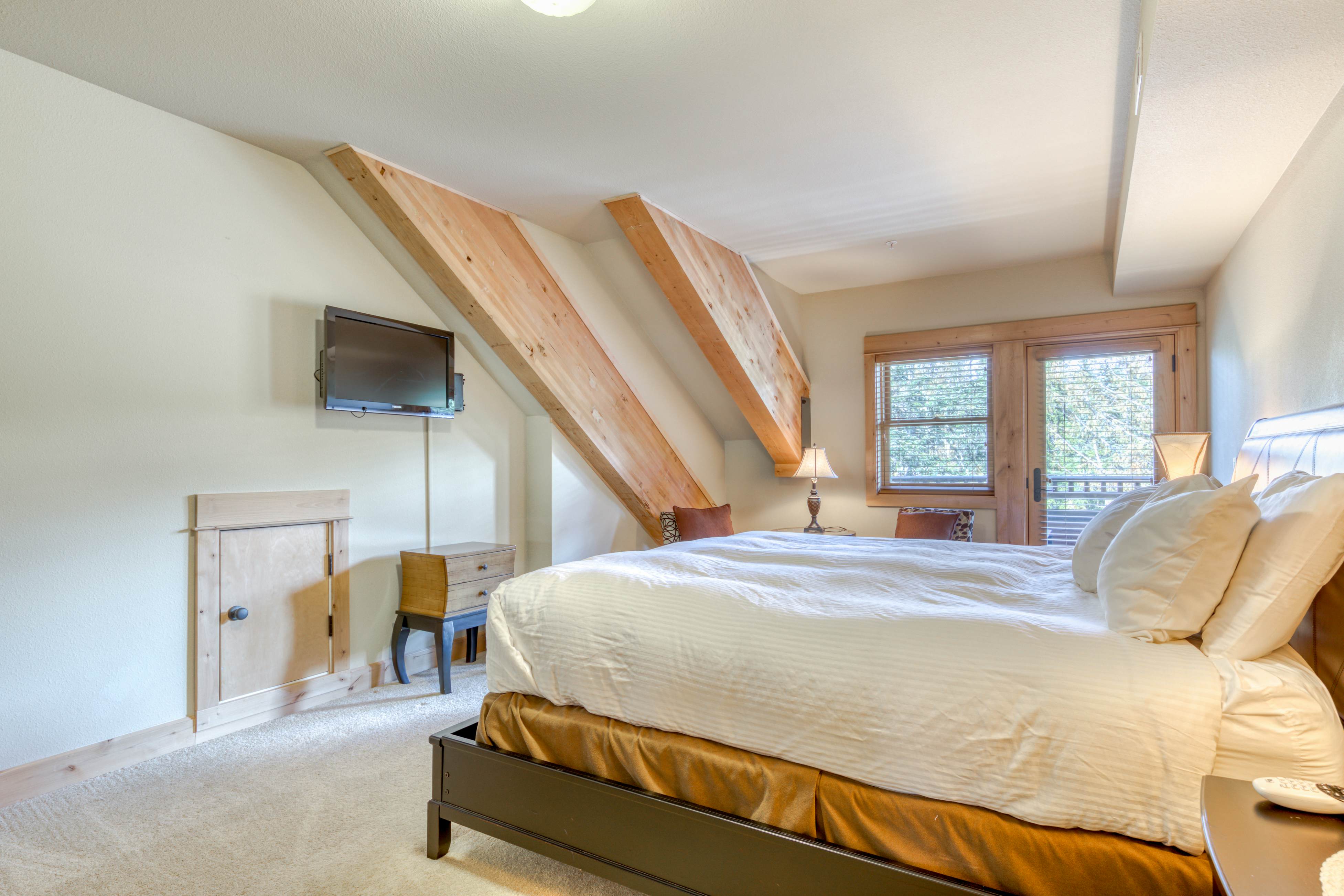 #402 Grand Lodge South Penthouse