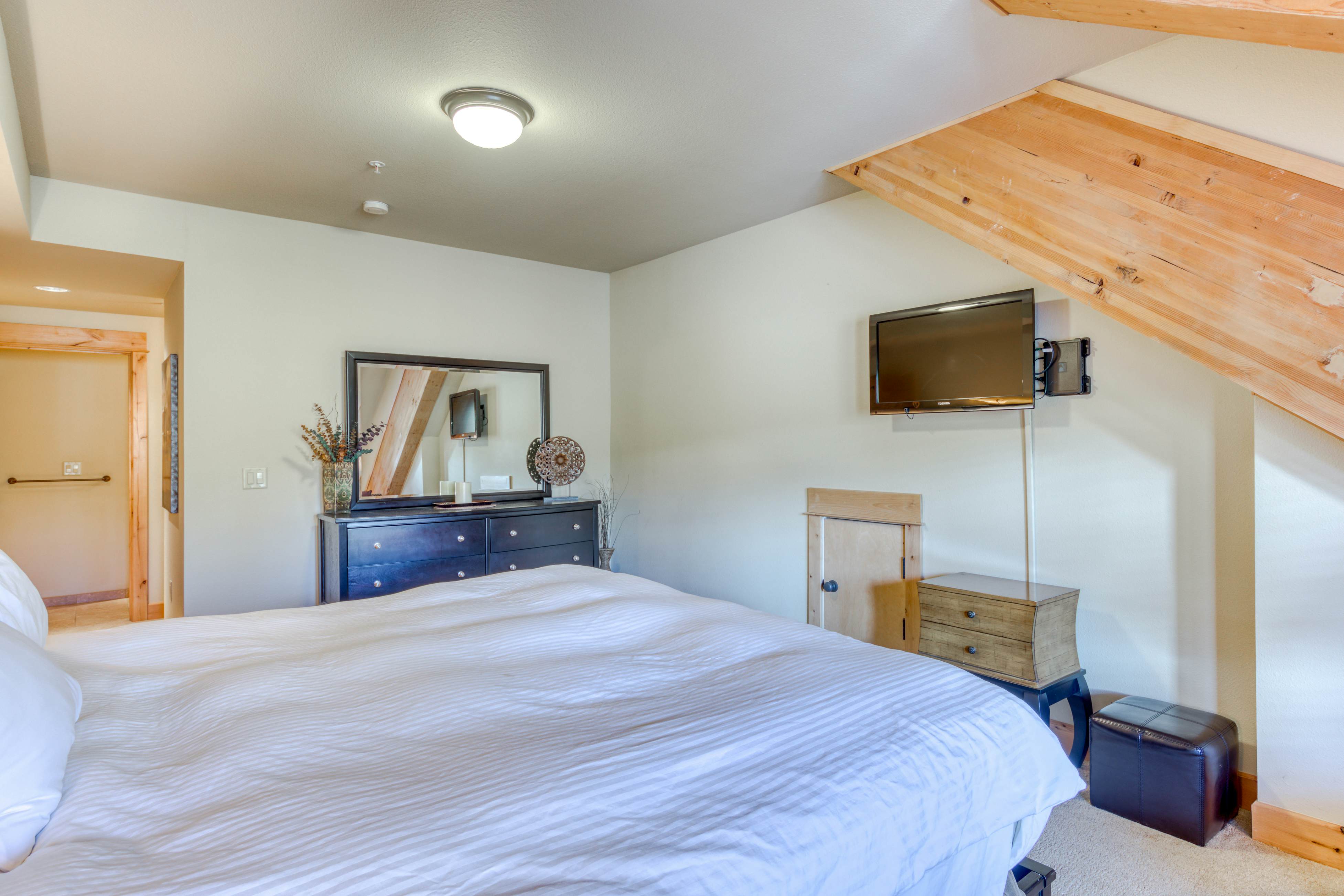 #402 Grand Lodge South Penthouse