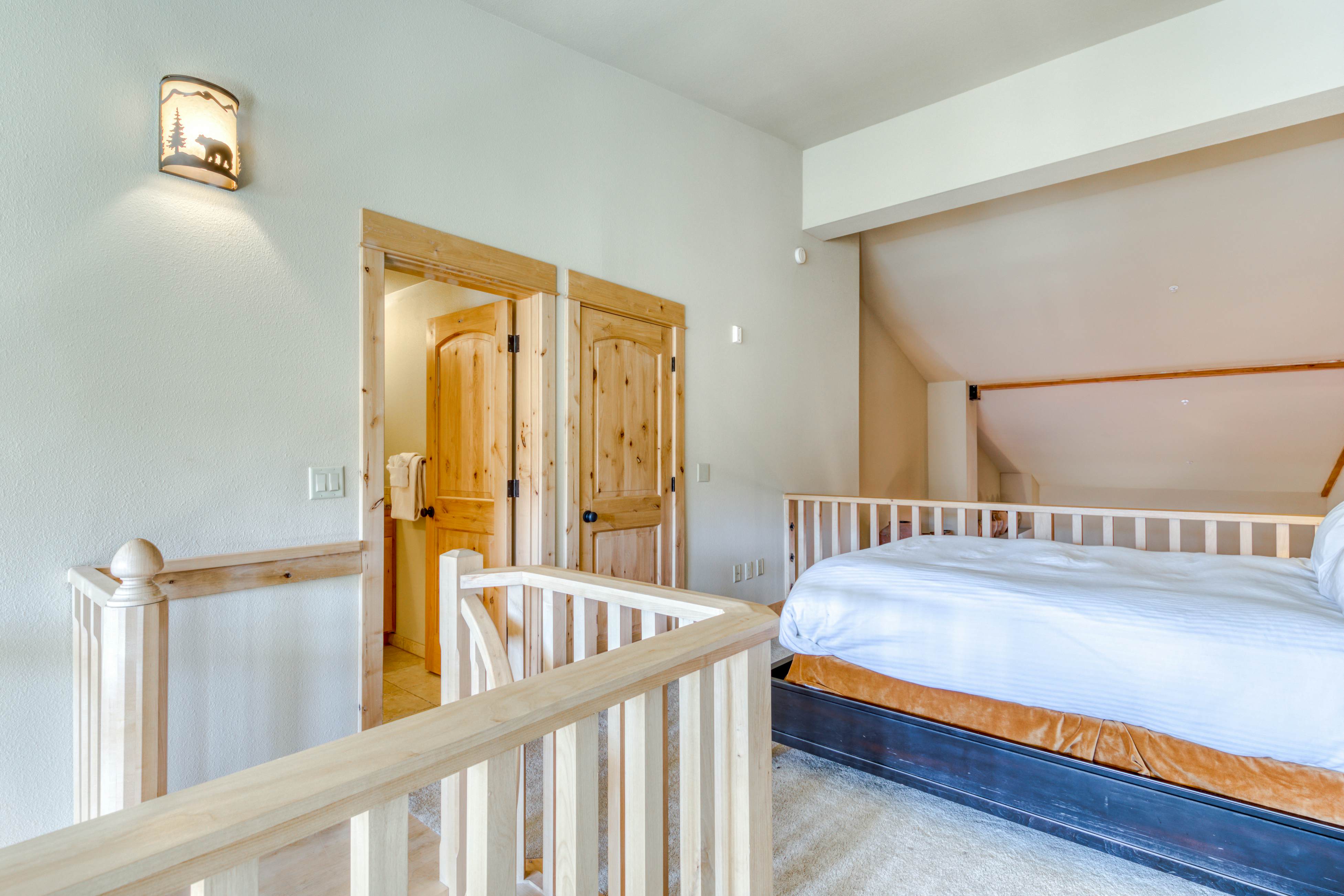 #402 Grand Lodge South Penthouse