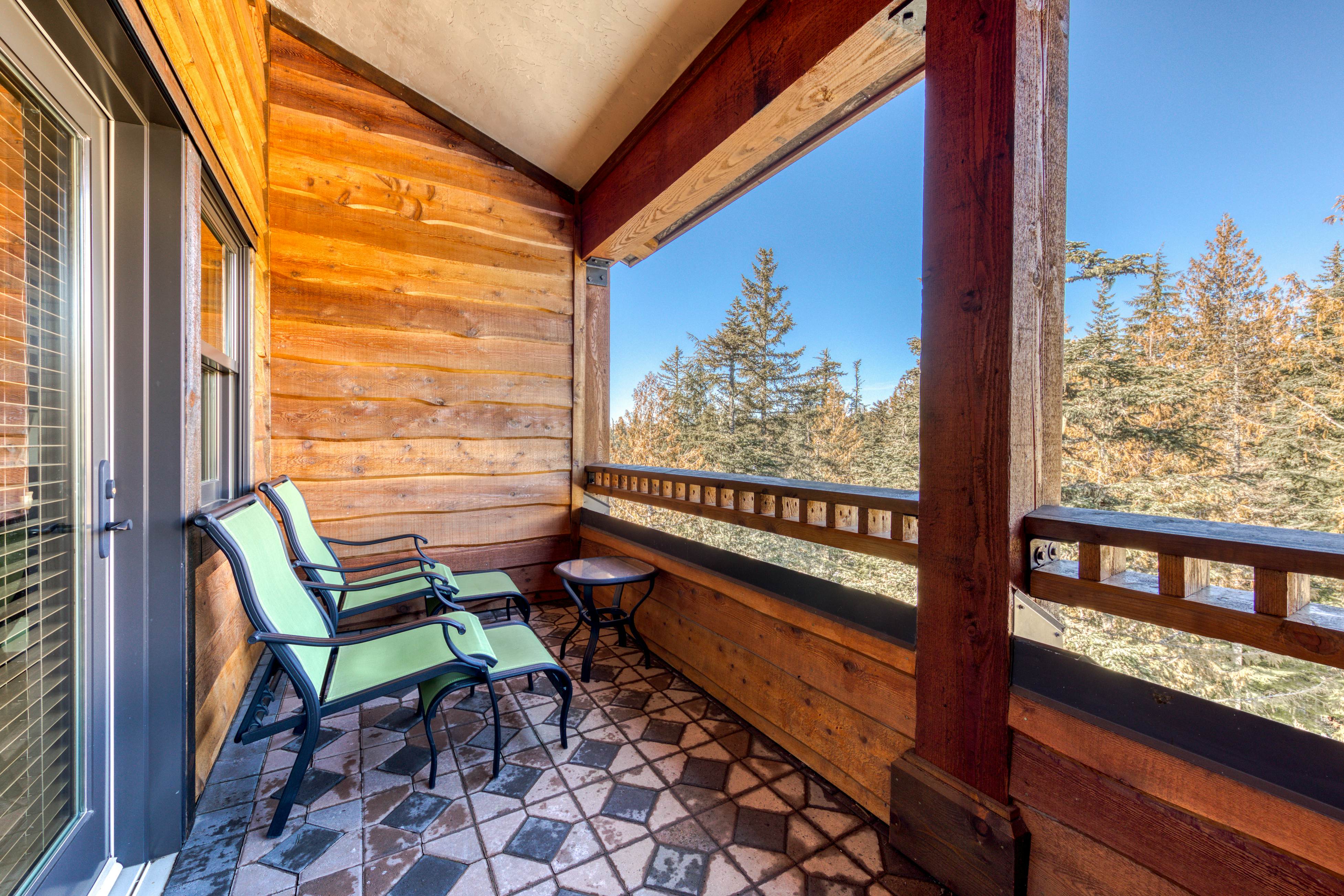 #403 Grand Lodge South Penthouse