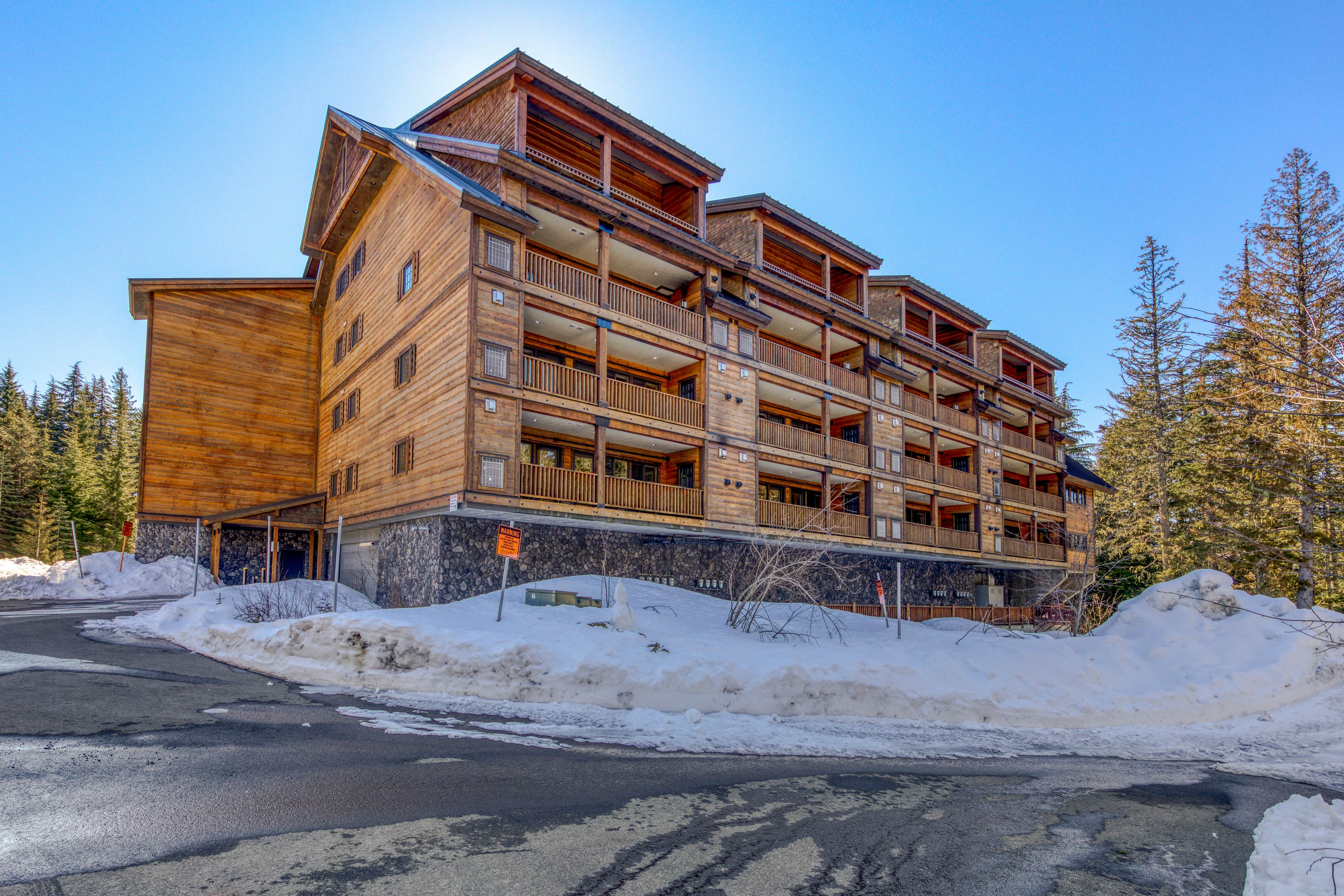 #403 Grand Lodge South Penthouse