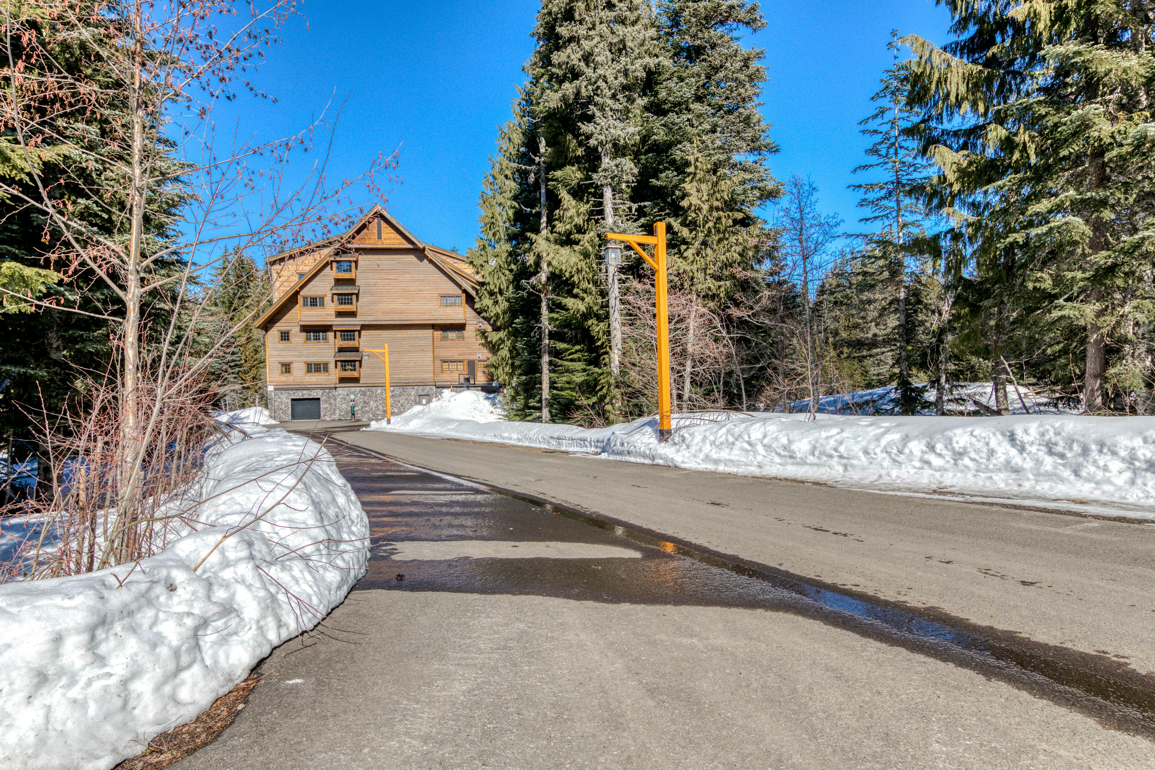 #403 Grand Lodge South Penthouse