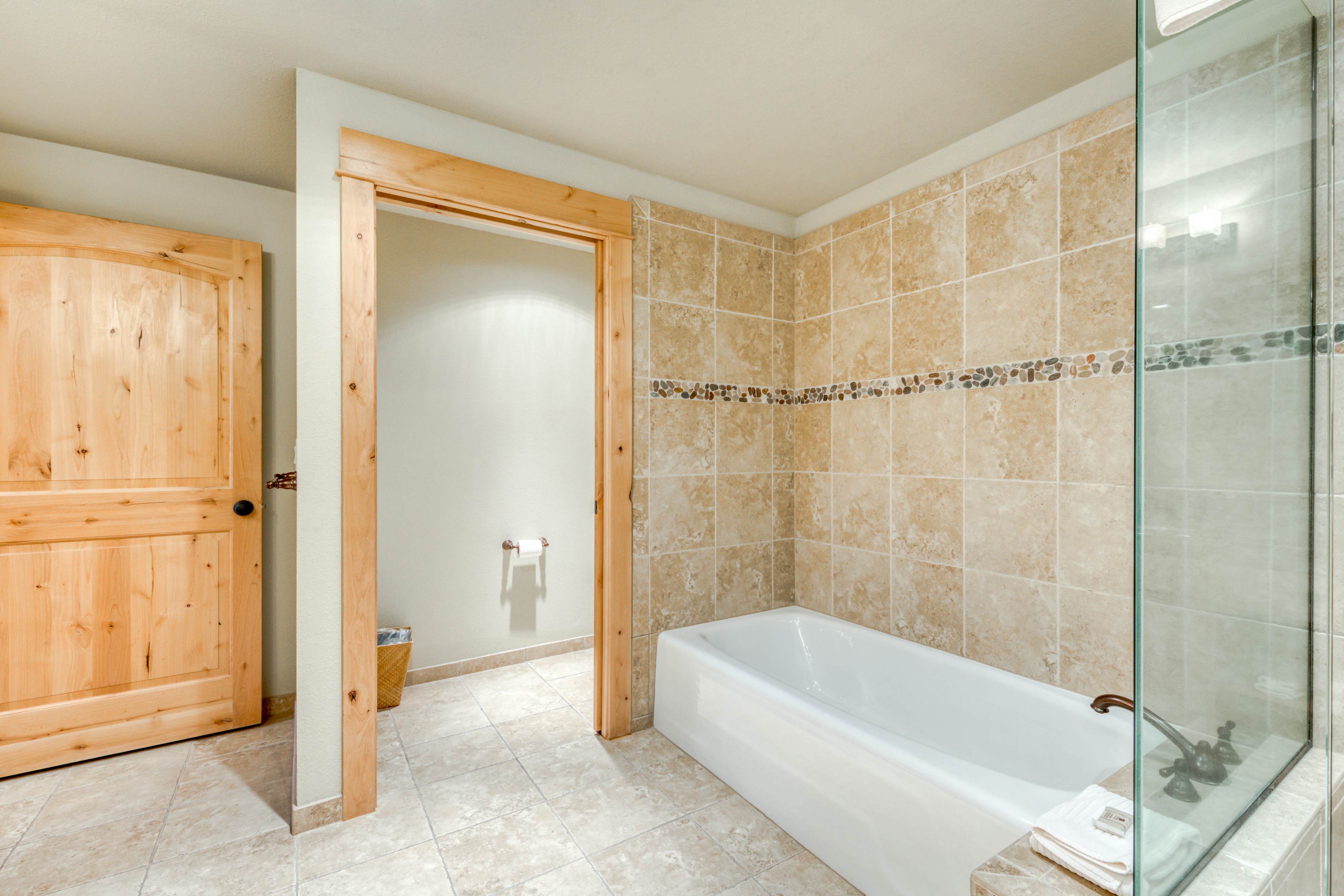 #404 Grand Lodge South Penthouse