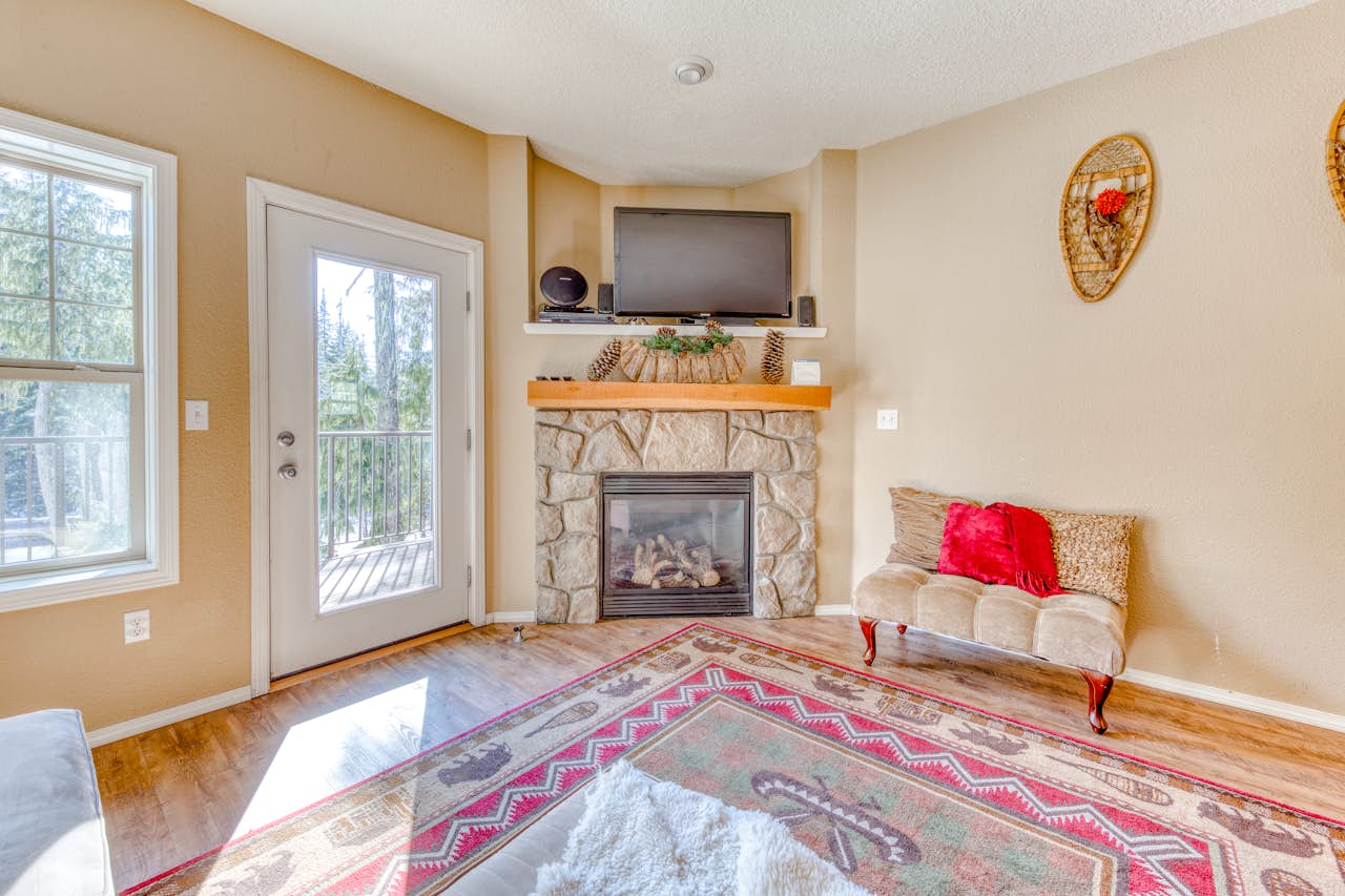 Collins Lake 146 2 BD Vacation Rental in Government Camp, OR Vacasa