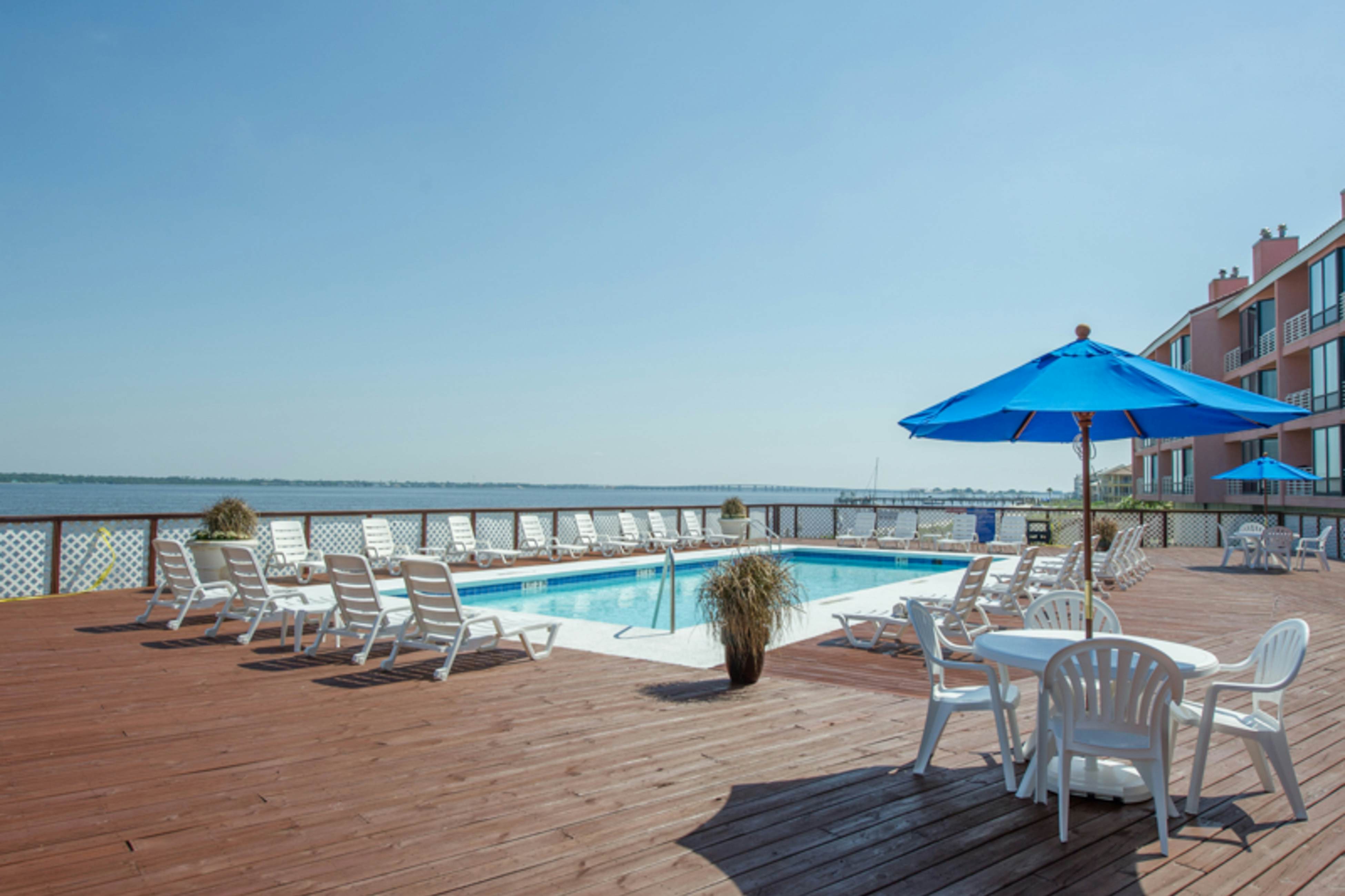 Palm Beach Club 2-228