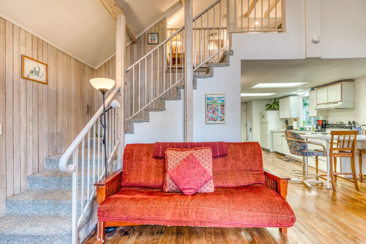 Marcia's Mercer Lake Chateau 0 BD Vacation Rental in Florence, OR Vacasa