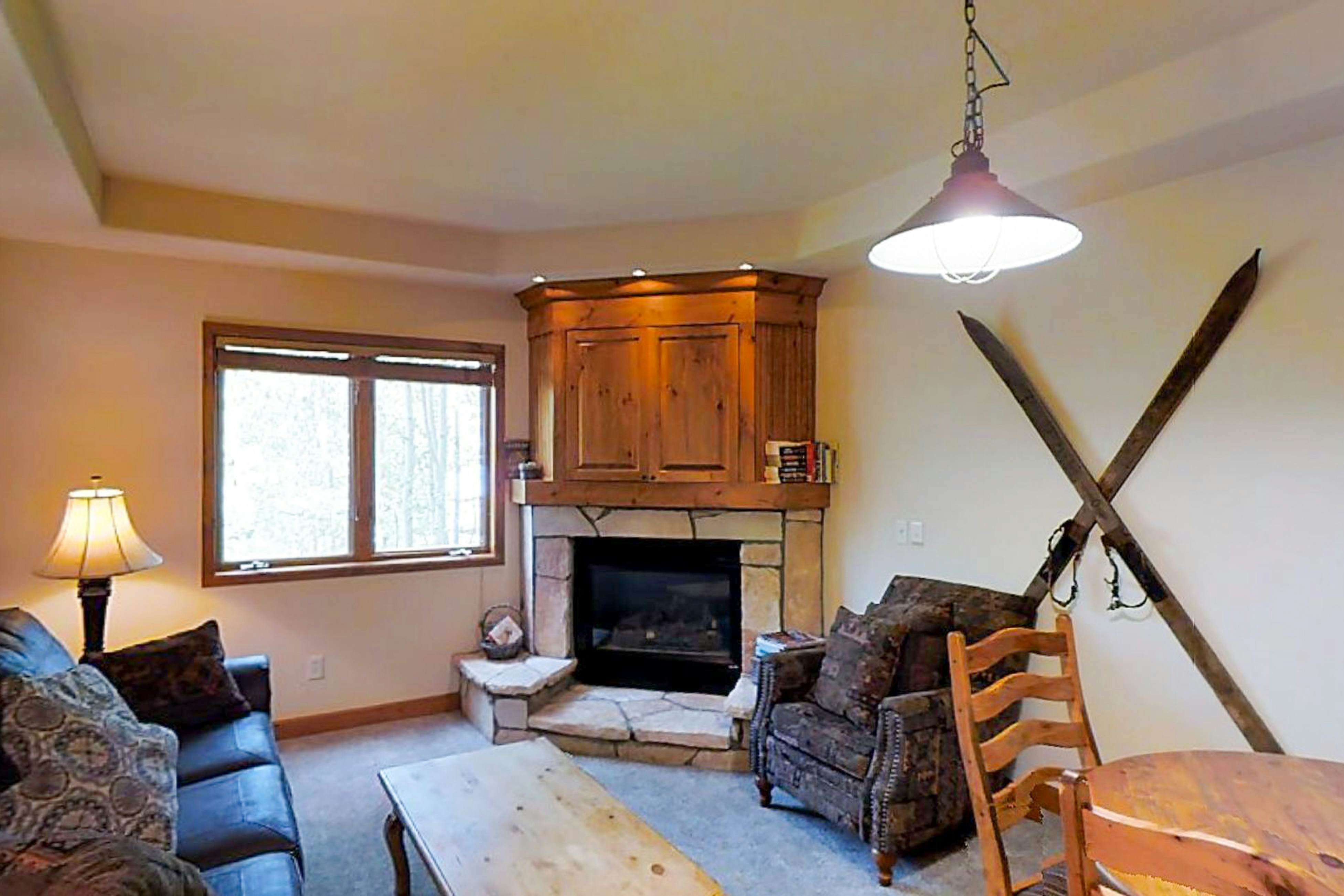 Romance at Riverbends' Snowflake Lift Studio Space with 1 and a half bathrooms