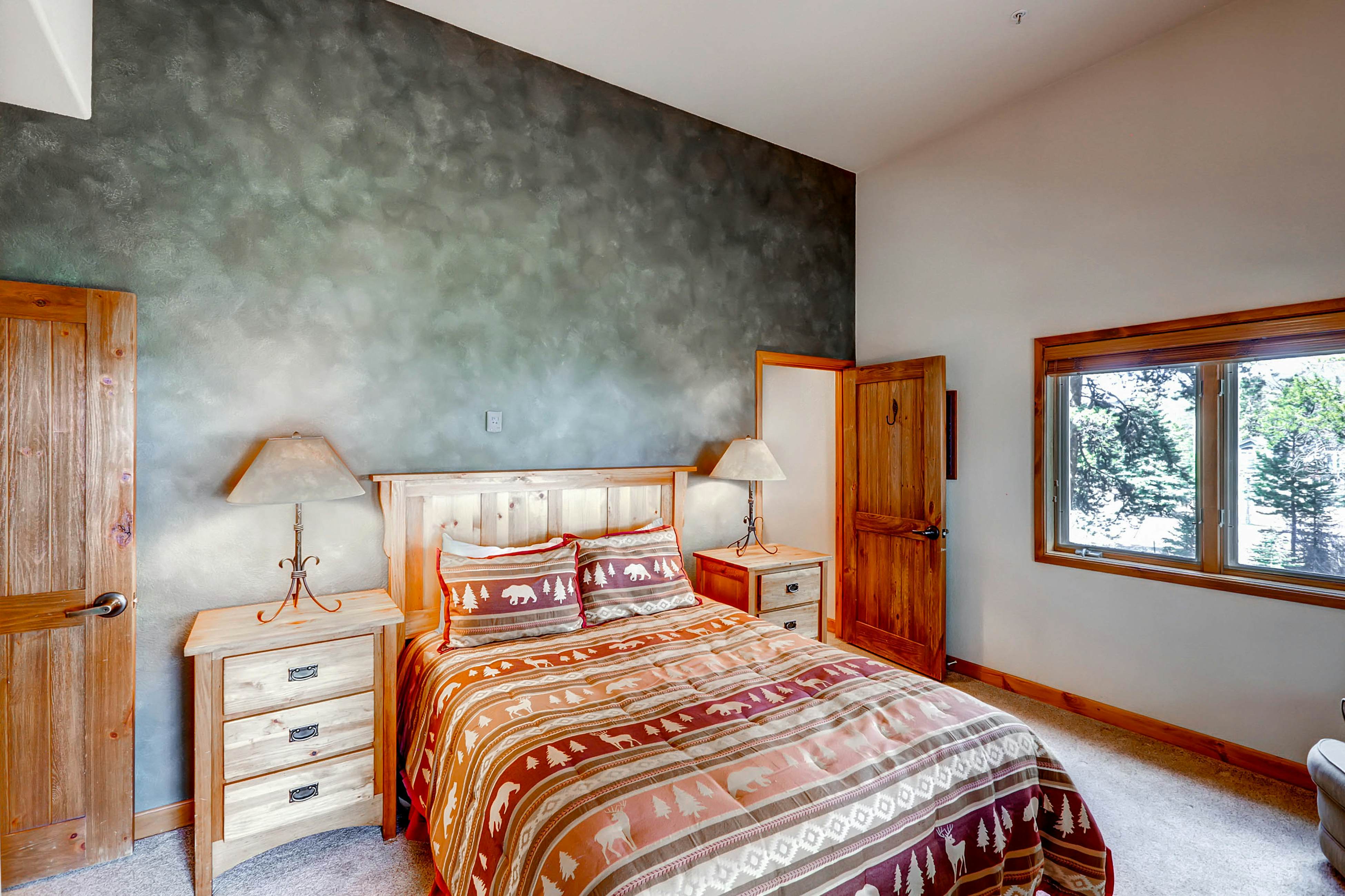 Riverbend Lodge 001 2 BD Breckenridge, CO Vacation Rental Vacasa