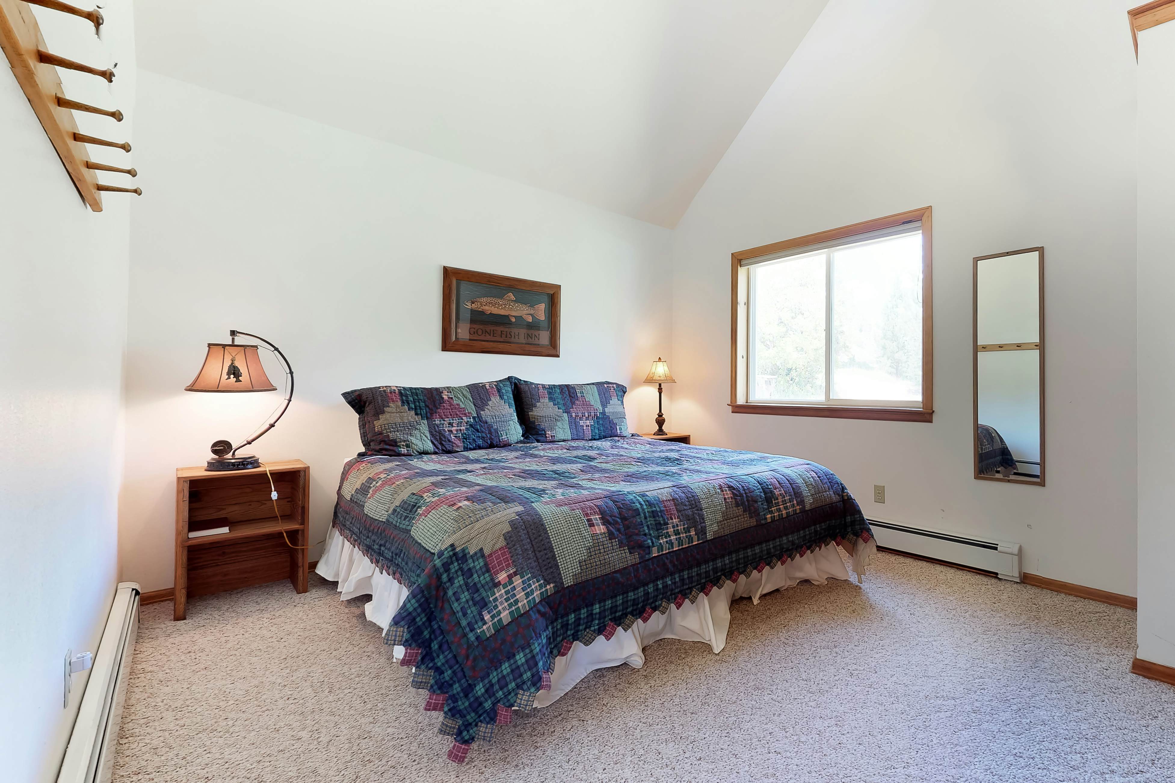 Three Sisters Peak Cabin at Filoha Meadows
