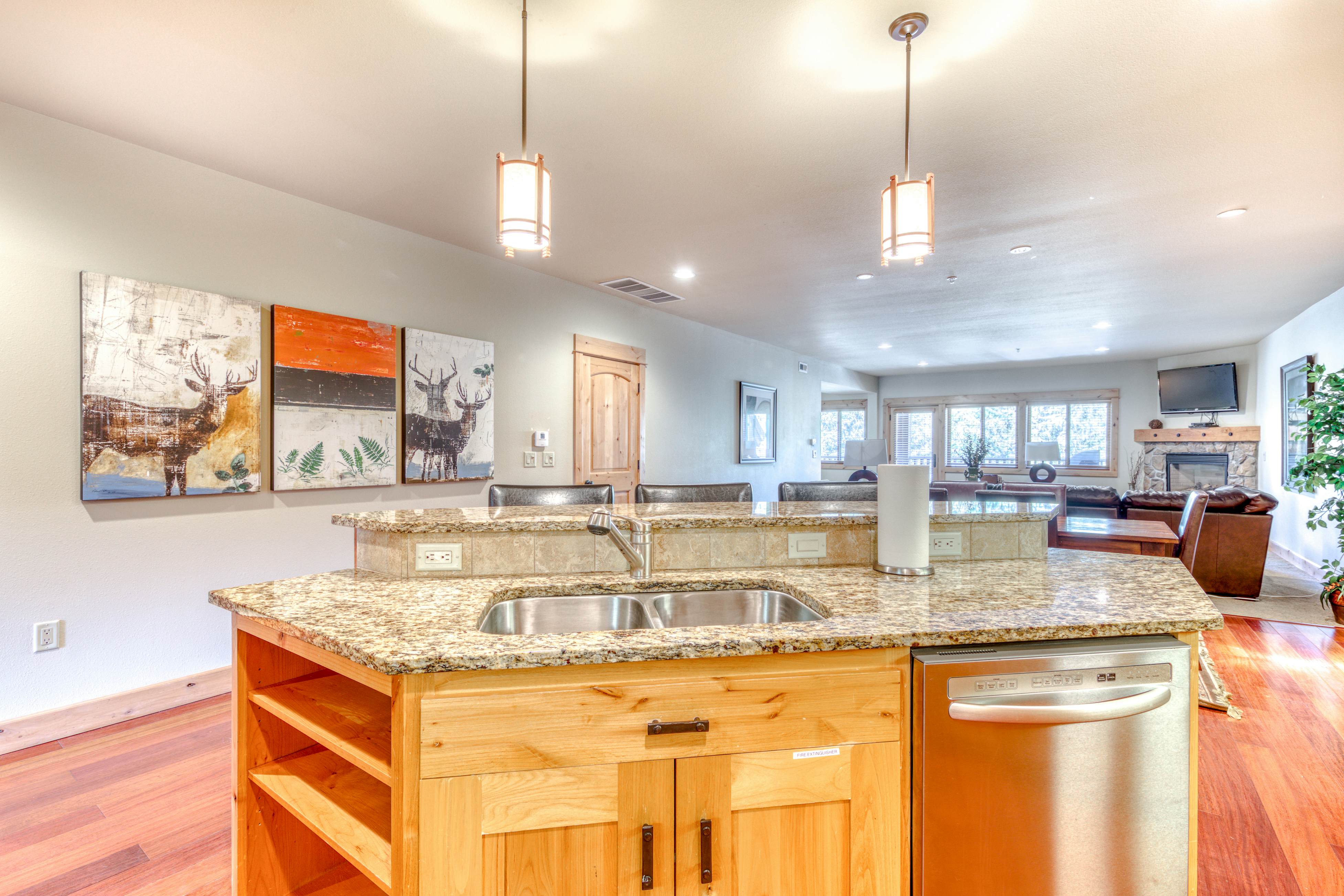 #301  Grand Lodge South Master Suite