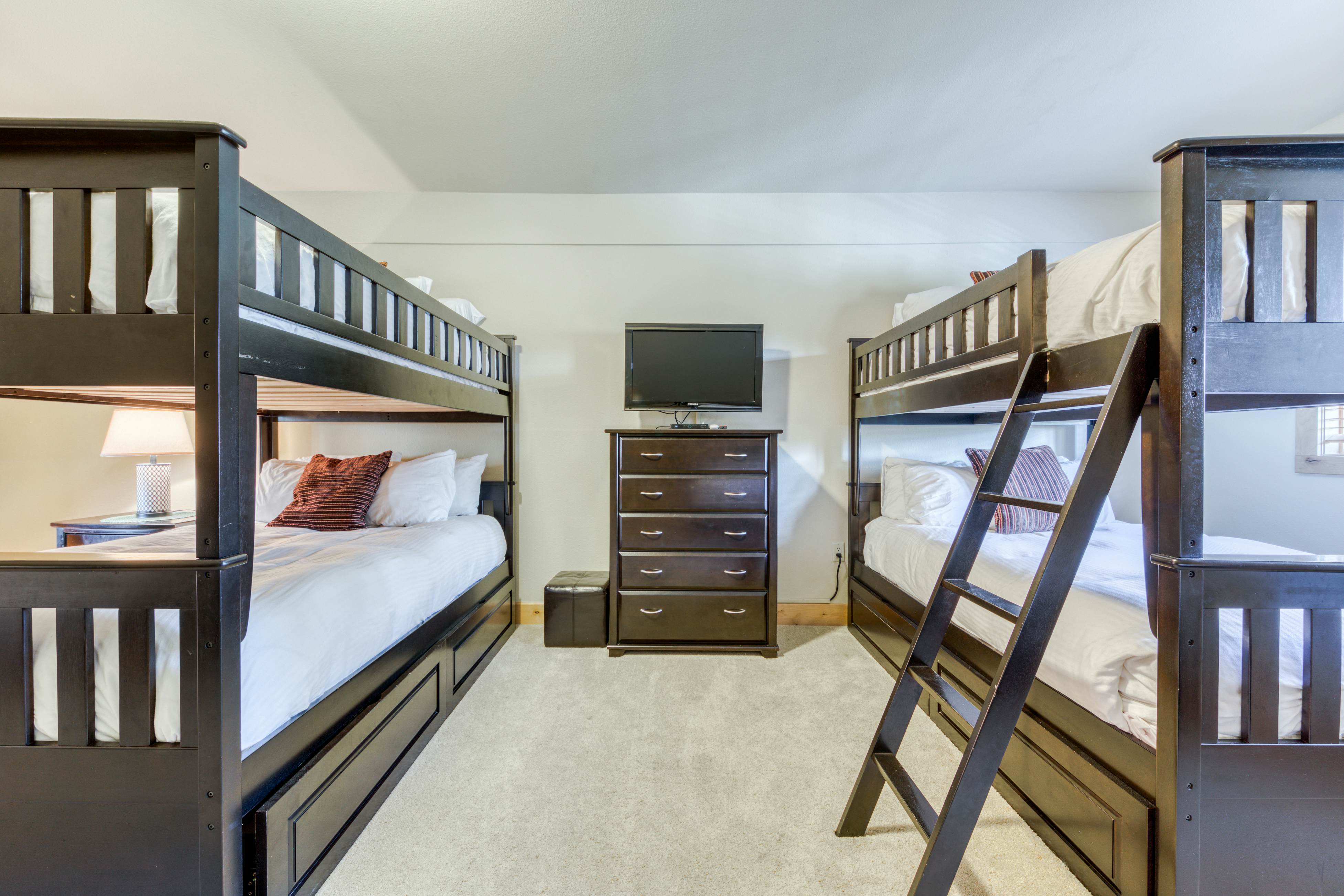 #301  Grand Lodge South Master Suite