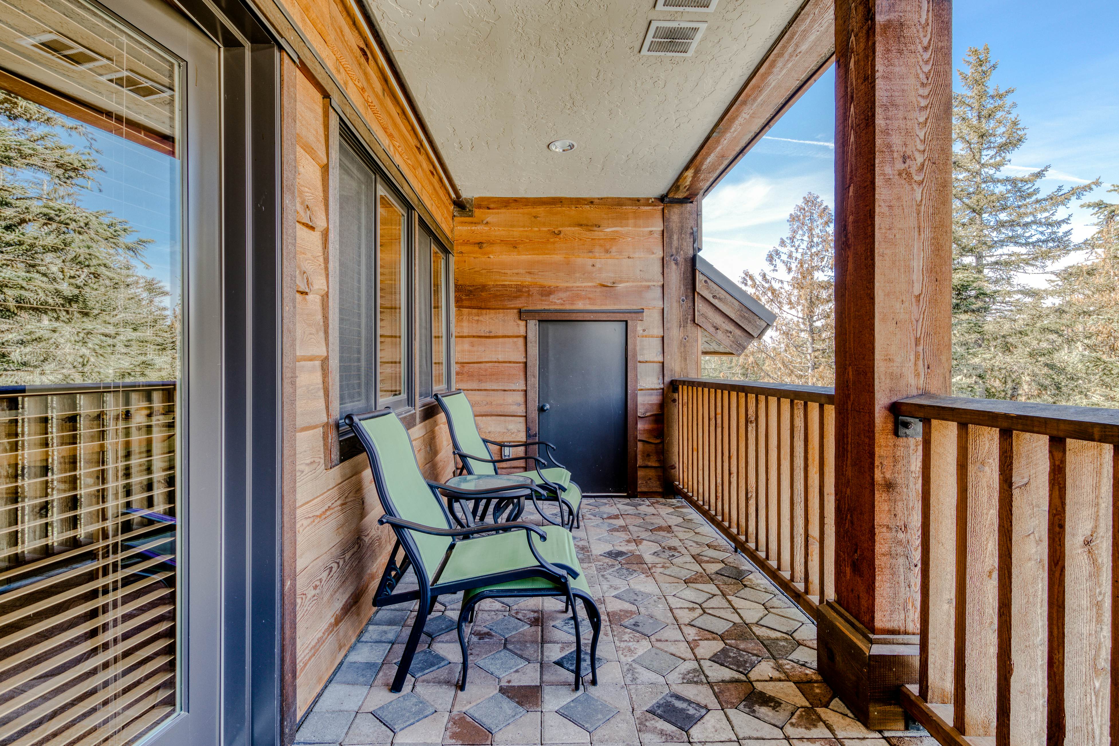 #301  Grand Lodge South Master Suite