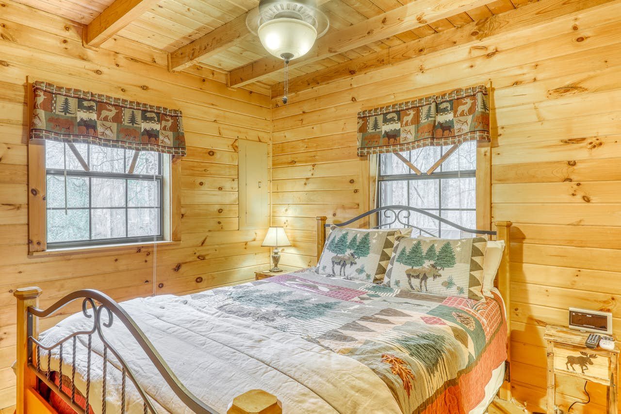 Sugar Creek Cabin | 2 BD Vacation Rental in Blue Ridge, GA ...