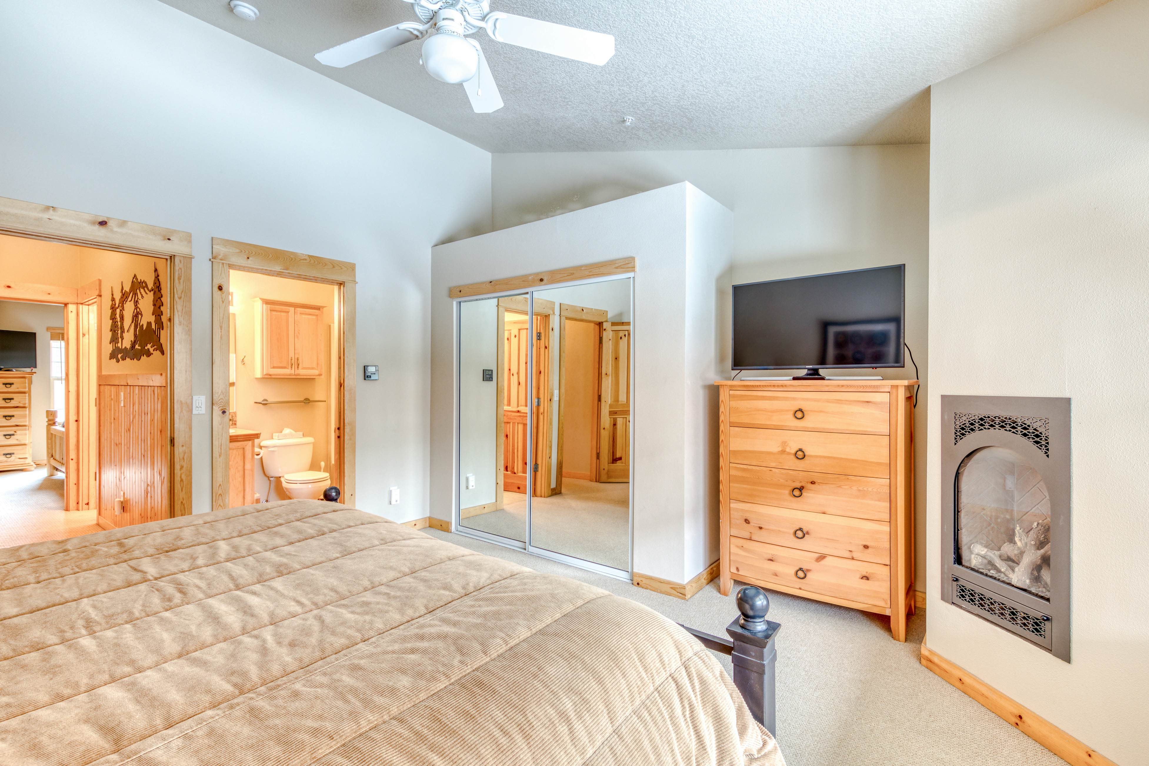 Collins Lake Chalet #24