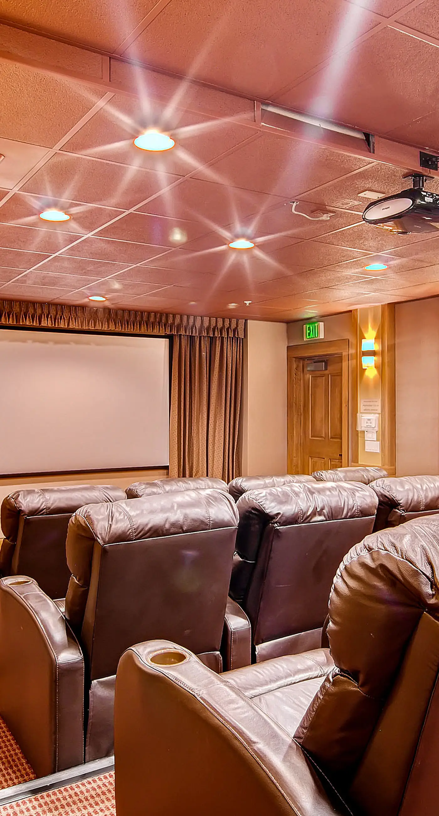 Water House On Main Street #5305