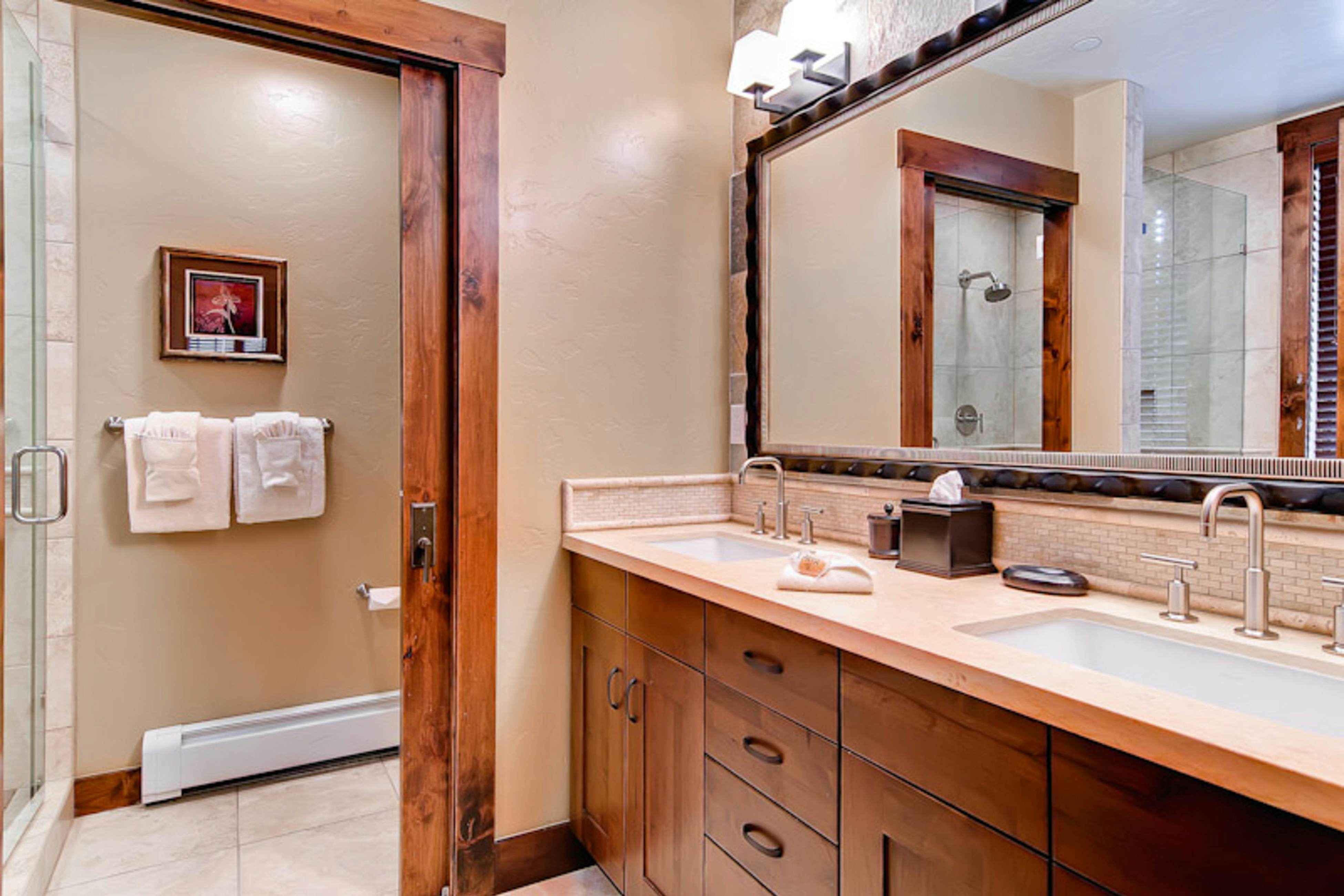 Water House On Main Street #5304