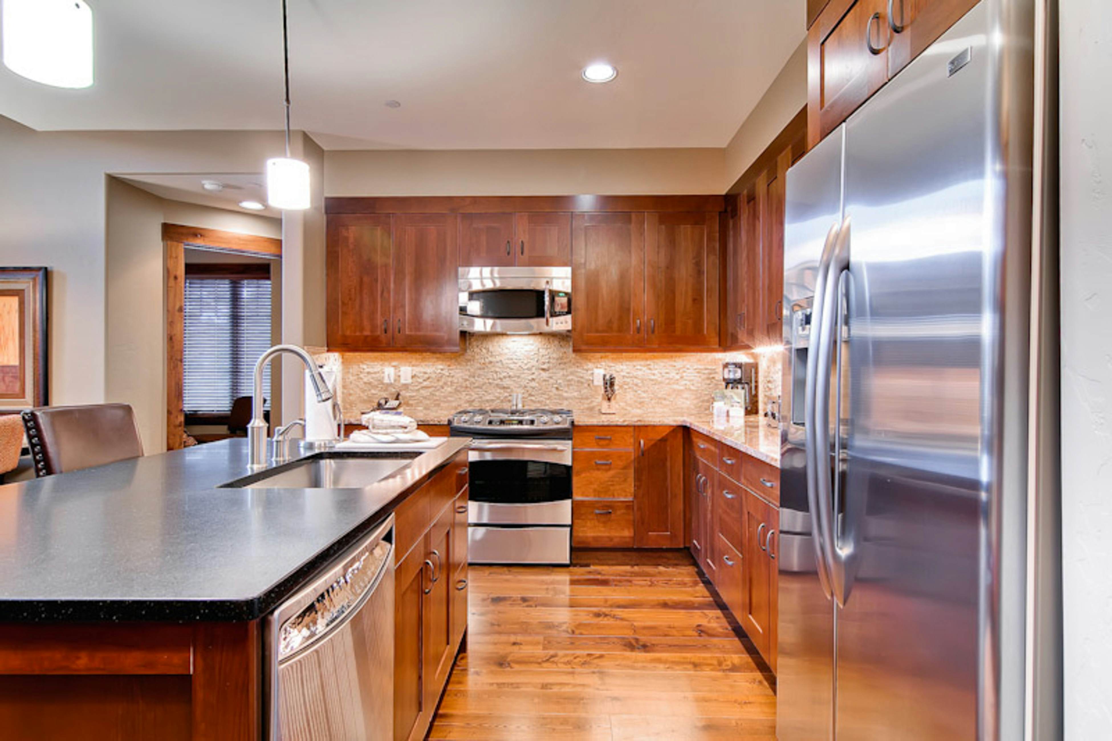 Water House On Main Street #5304