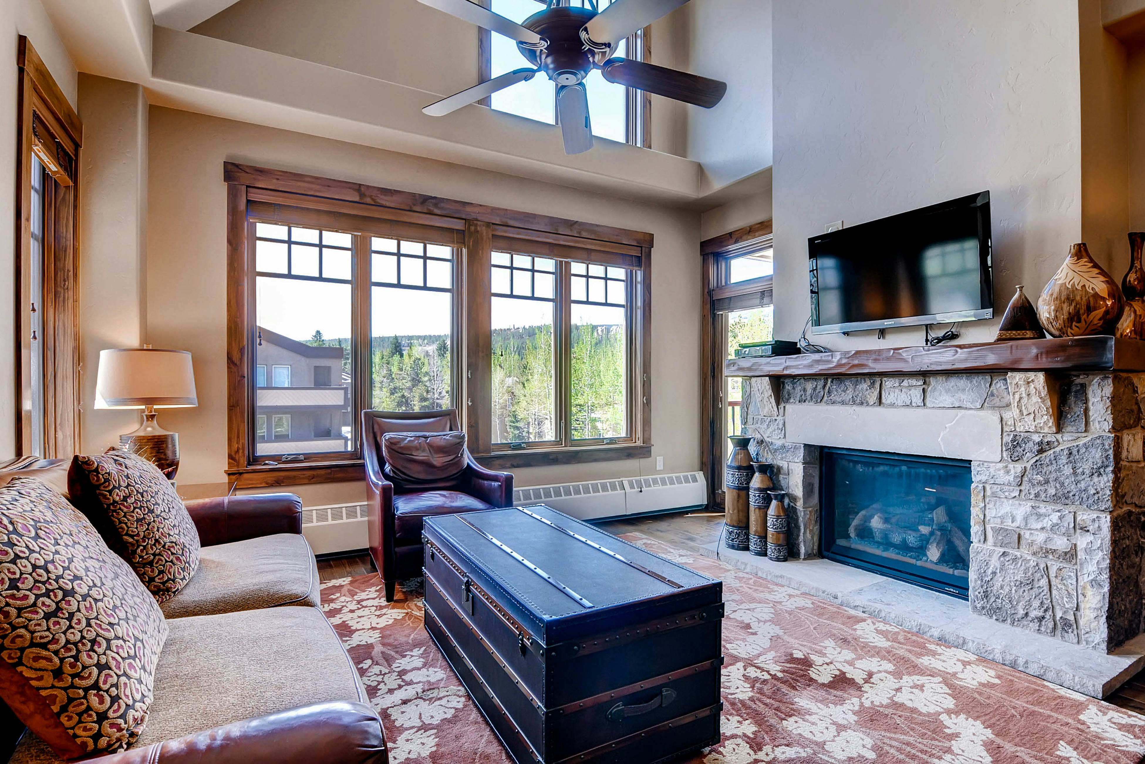 Water House On Main Street #5304