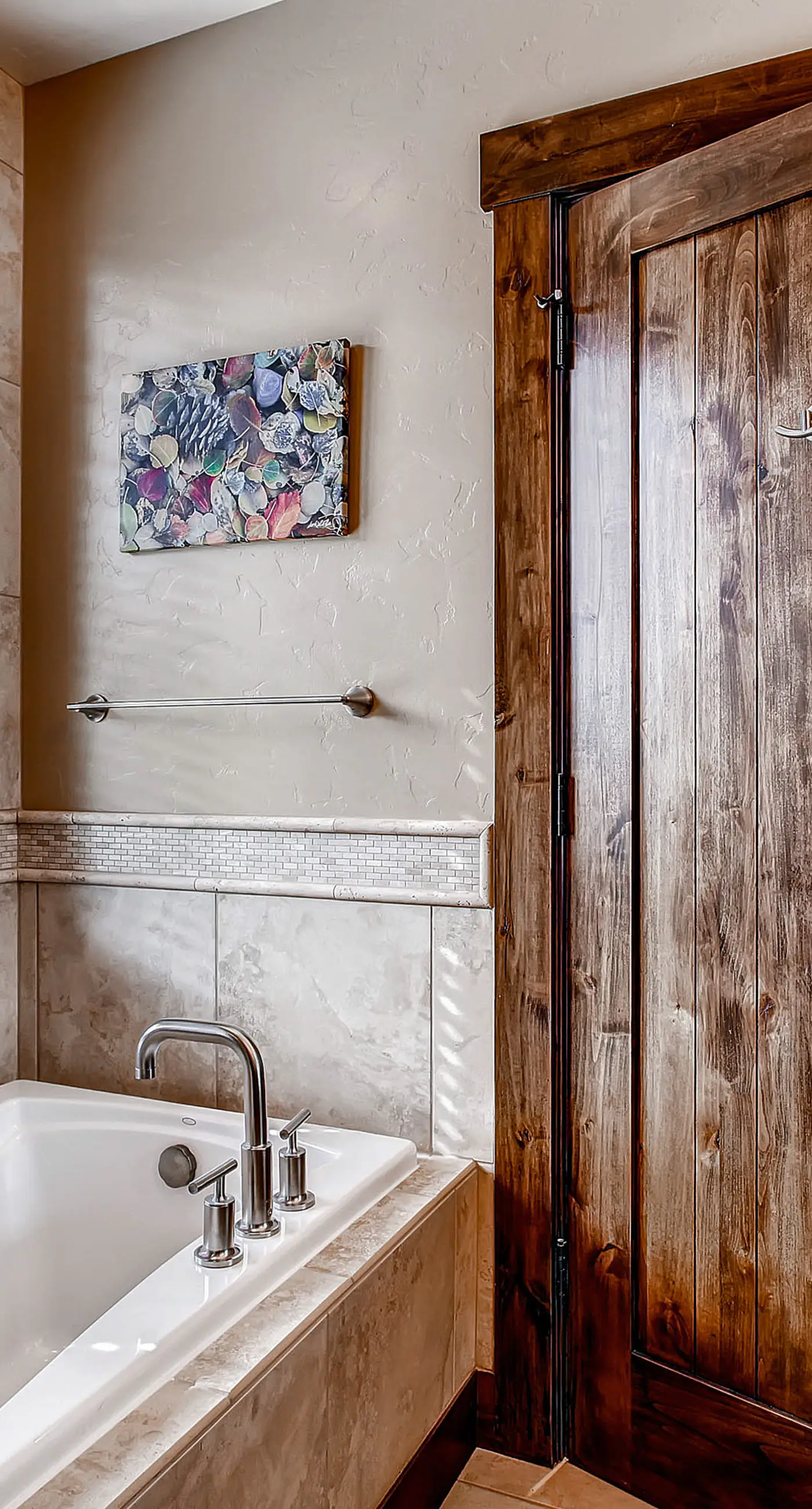 Water House On Main Street #5305