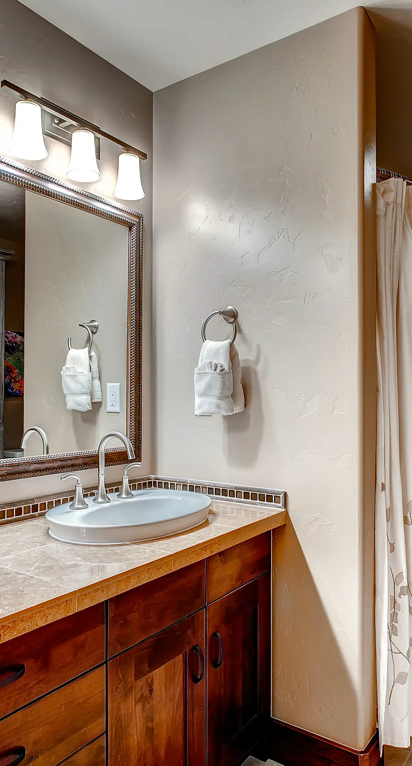 Water House On Main Street #5305