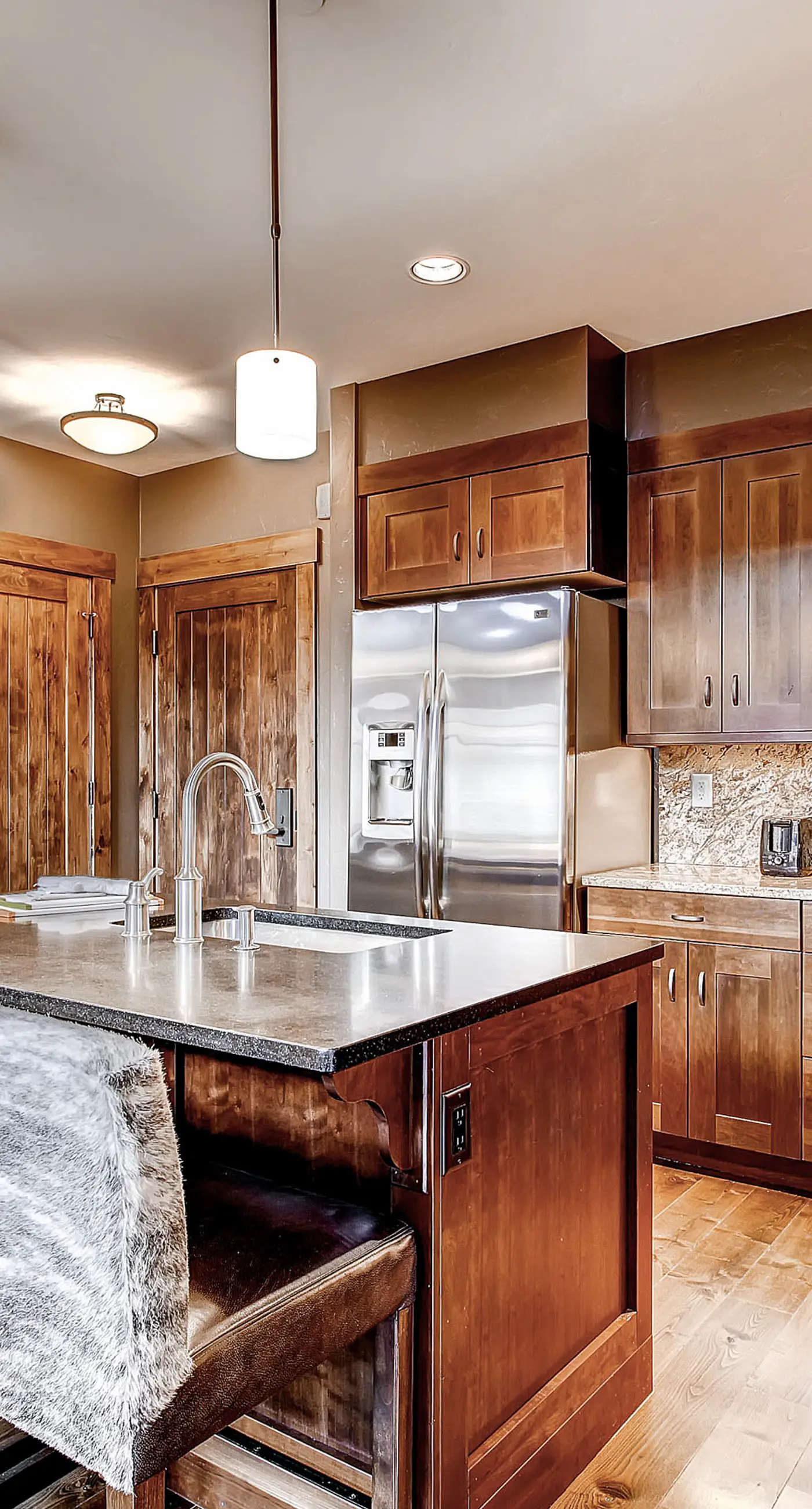 Water House On Main Street #5305