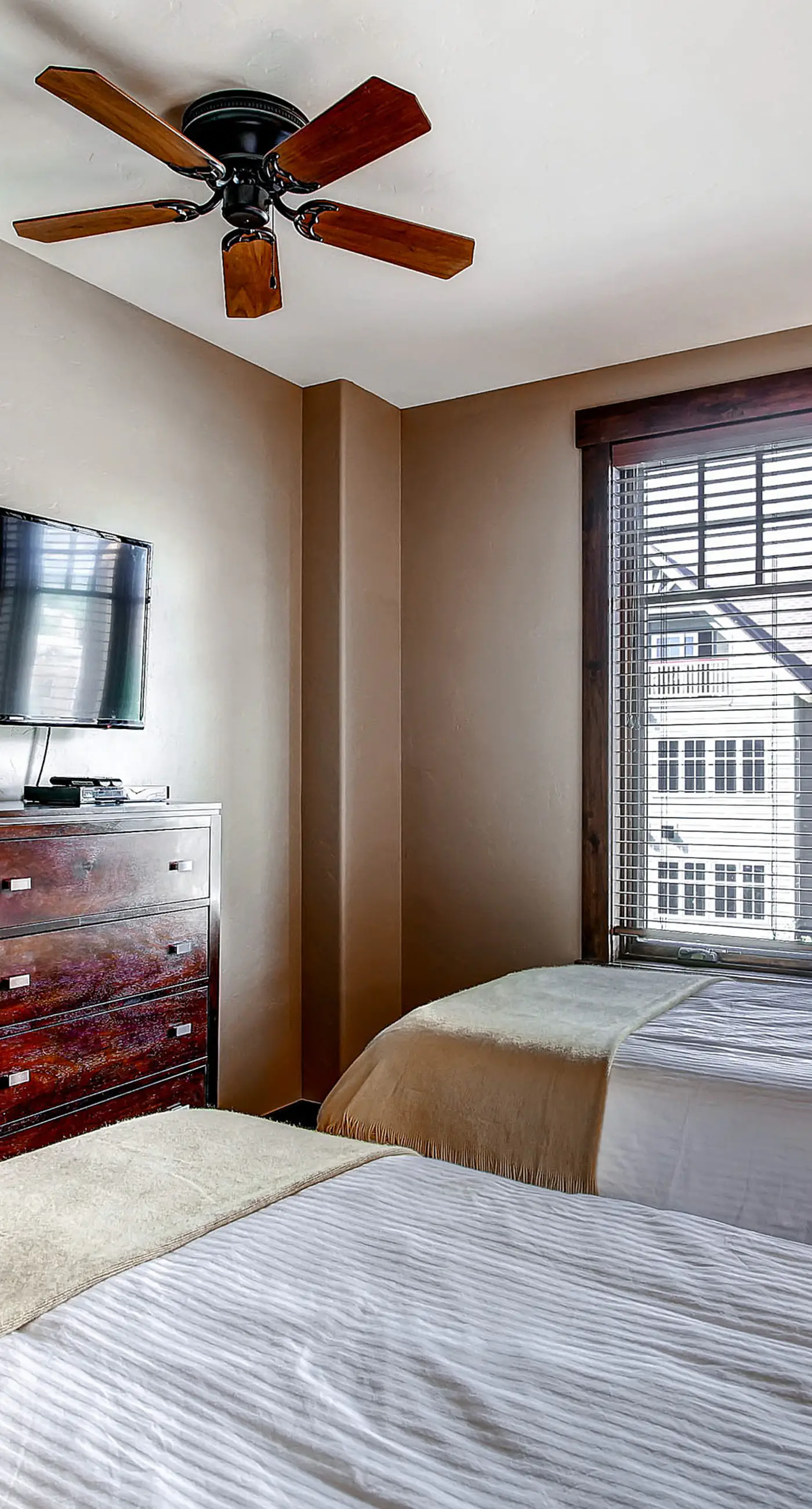 Water House On Main Street #5305