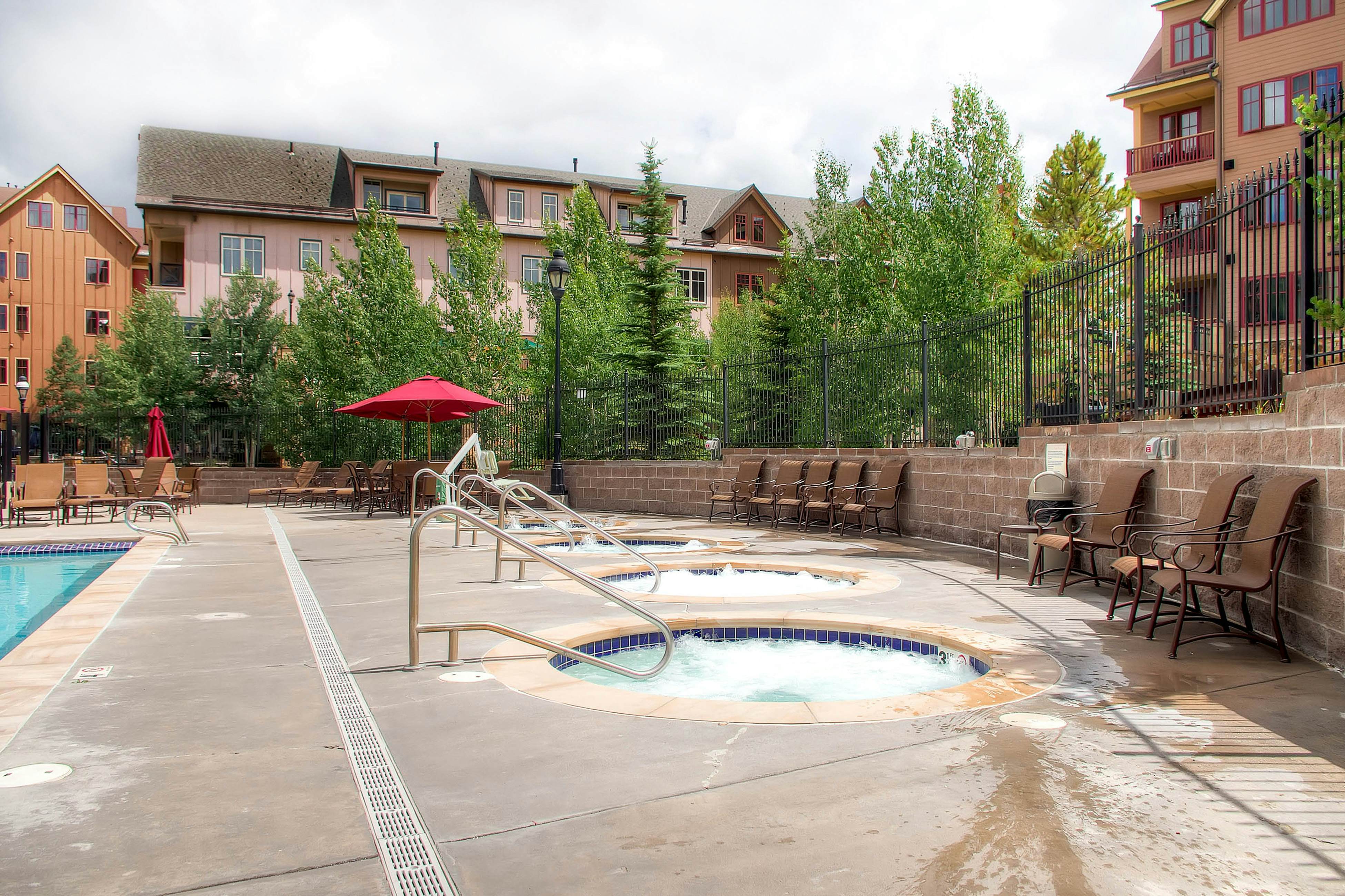 Water House On Main Street #6108