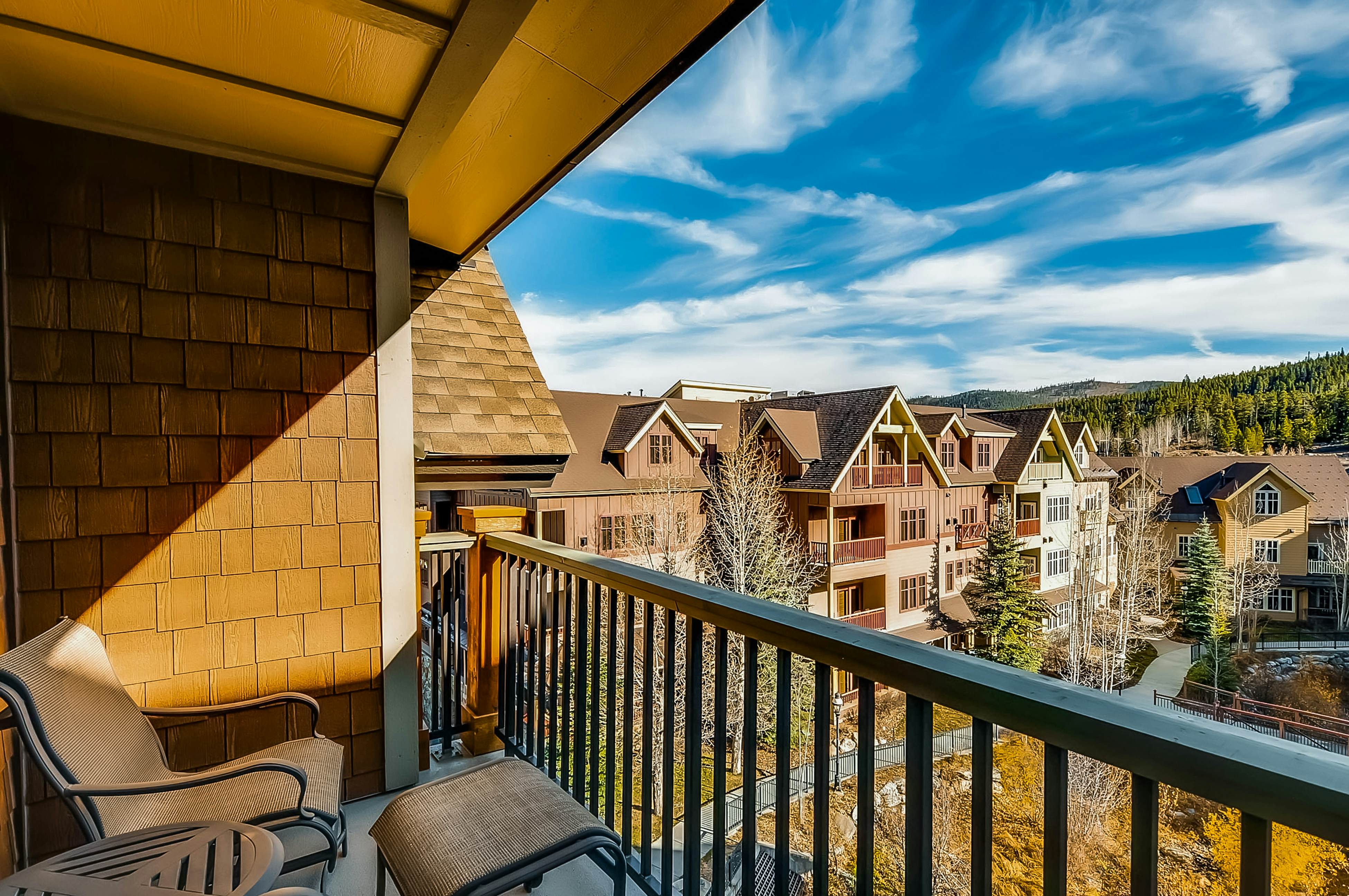 Water House On Main Street #6409