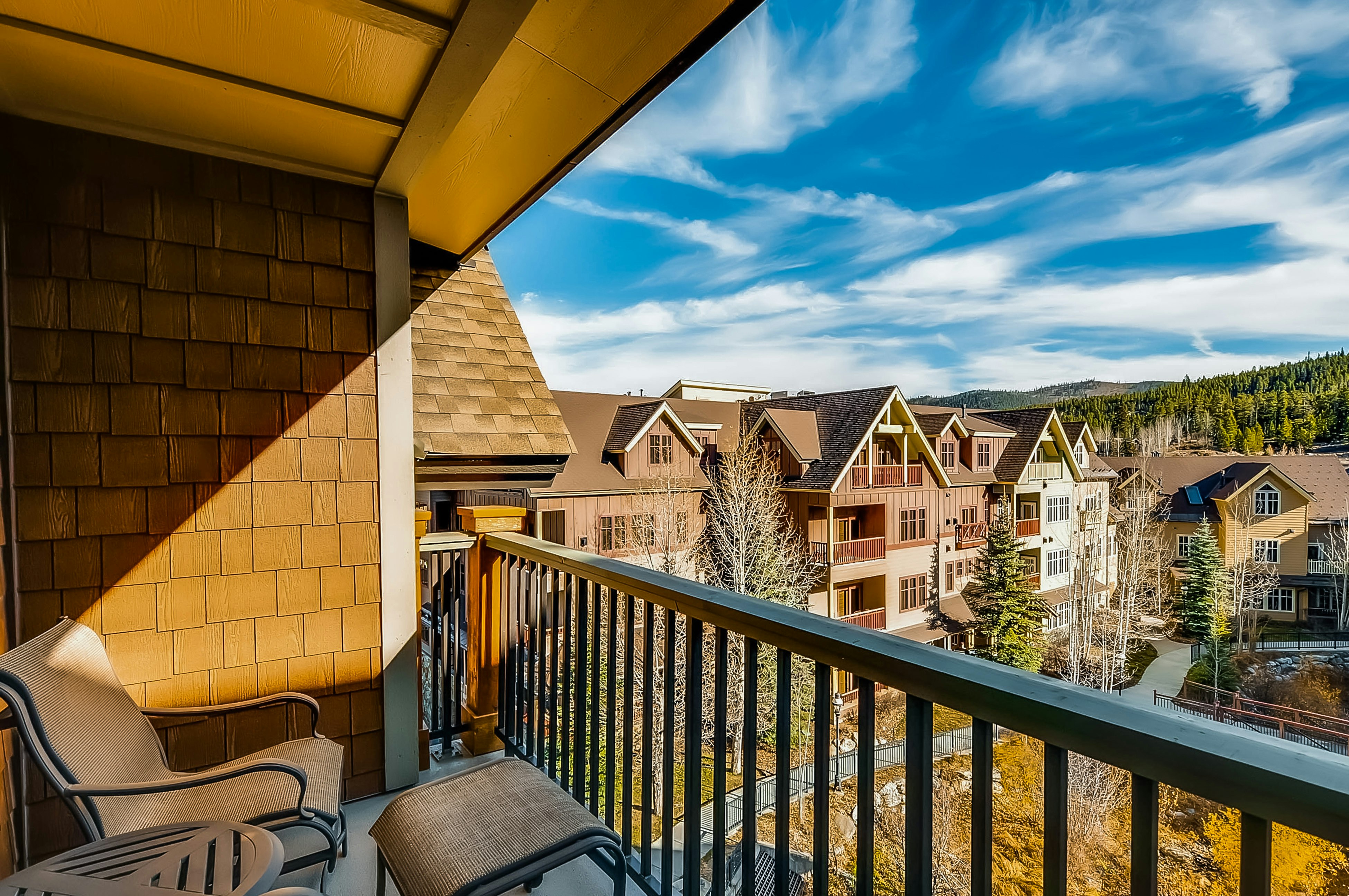 Water House On Main Street #6409