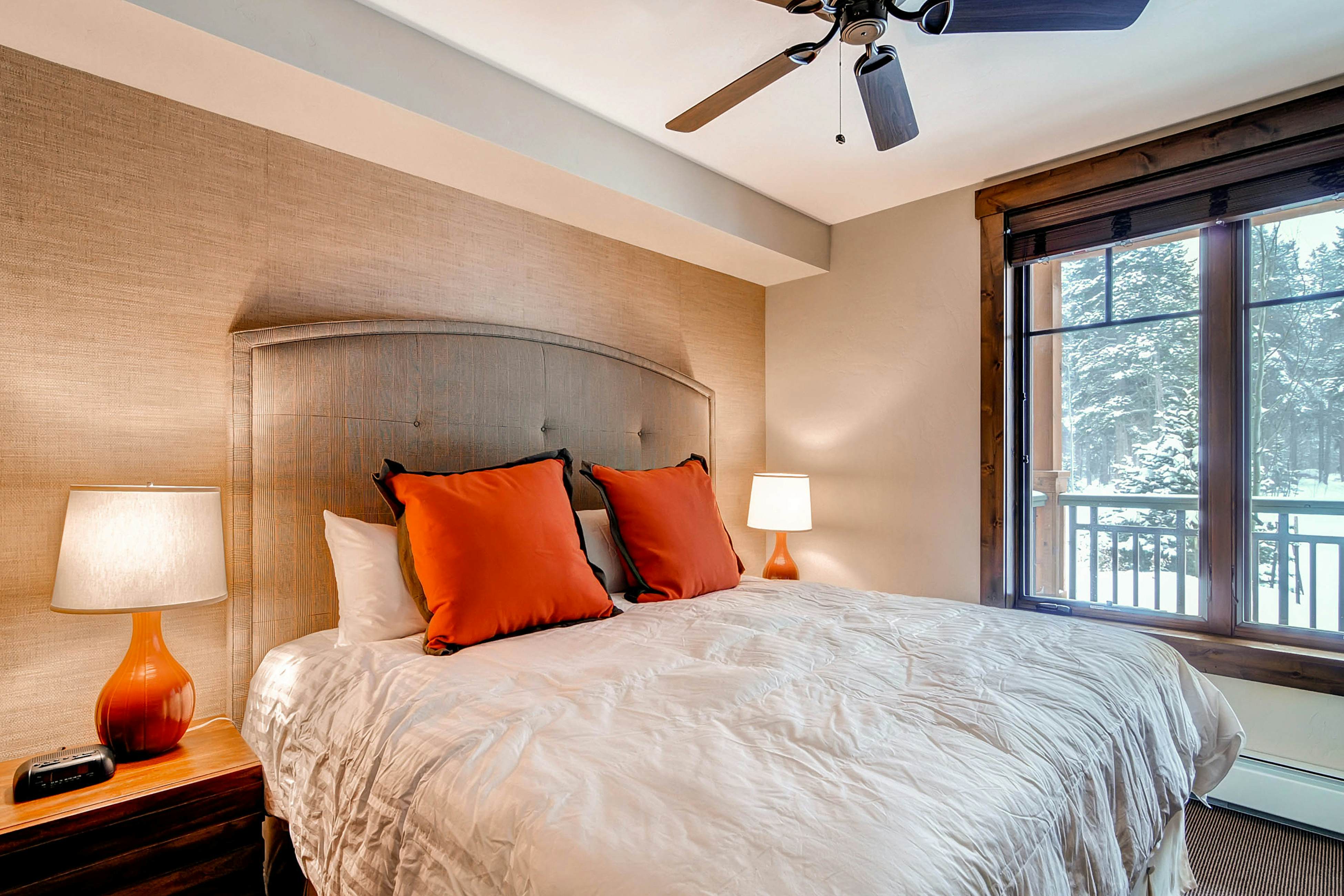 Water House On Main Street #6108