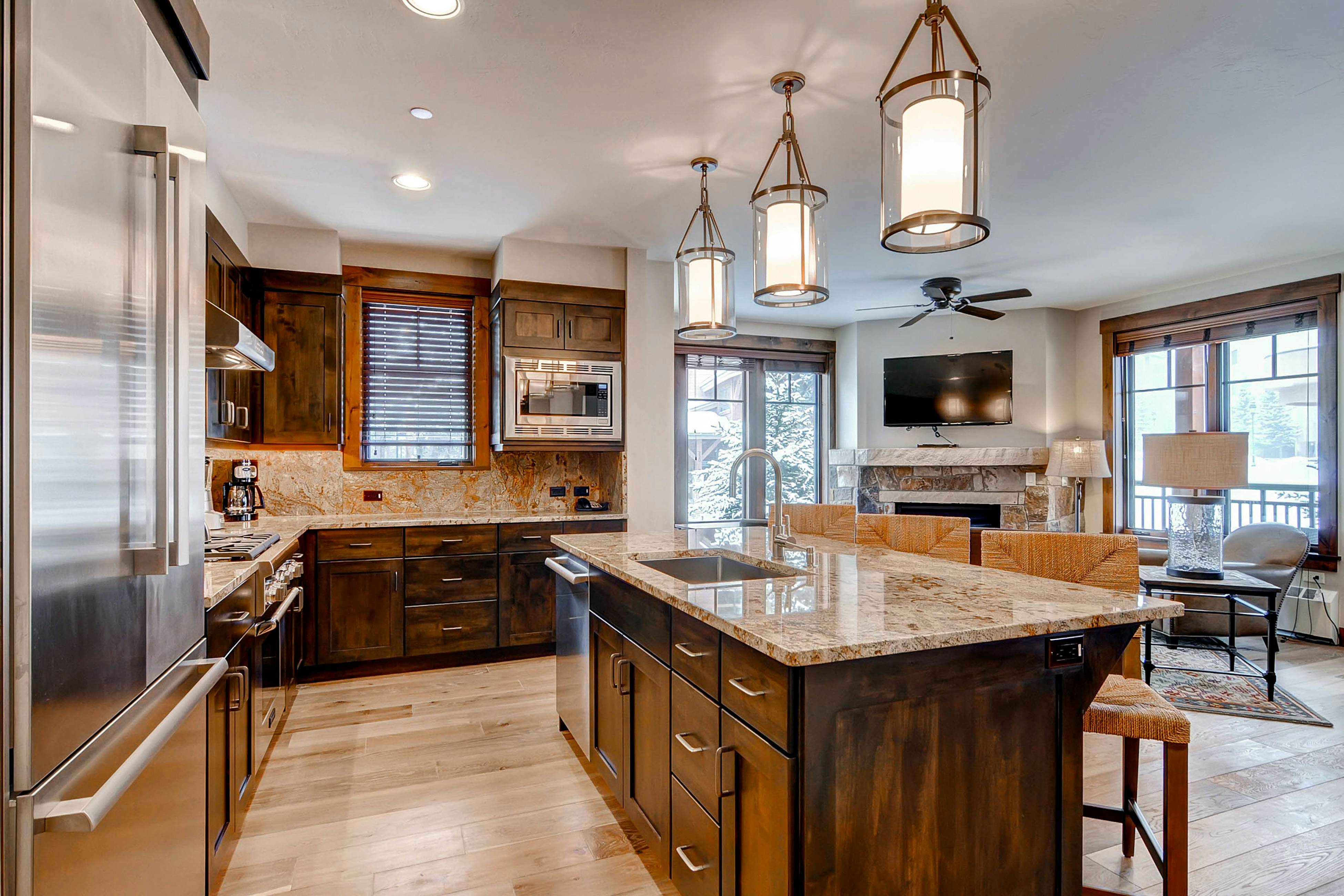 Water House On Main Street #6108