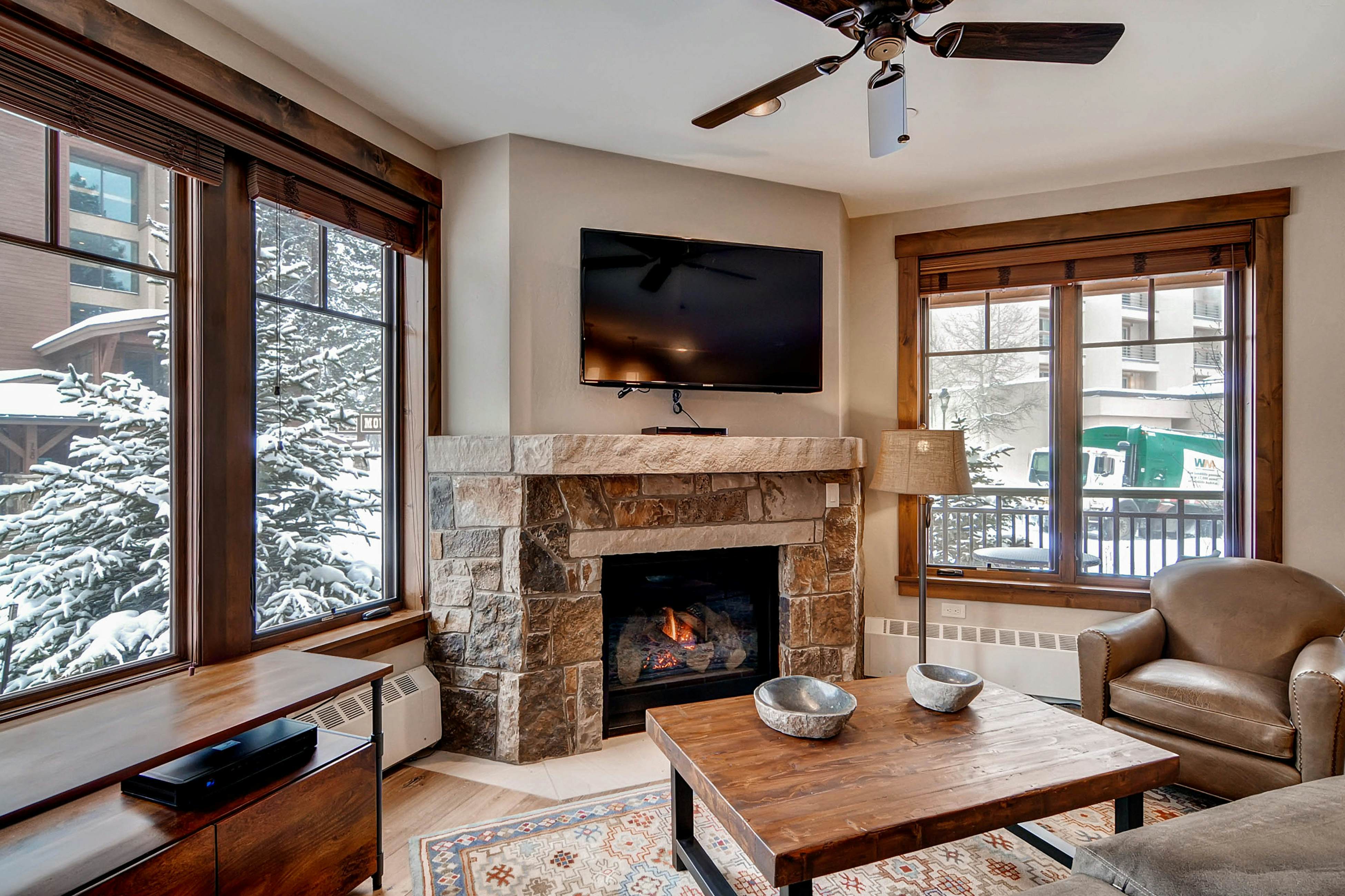 Water House On Main Street #6108