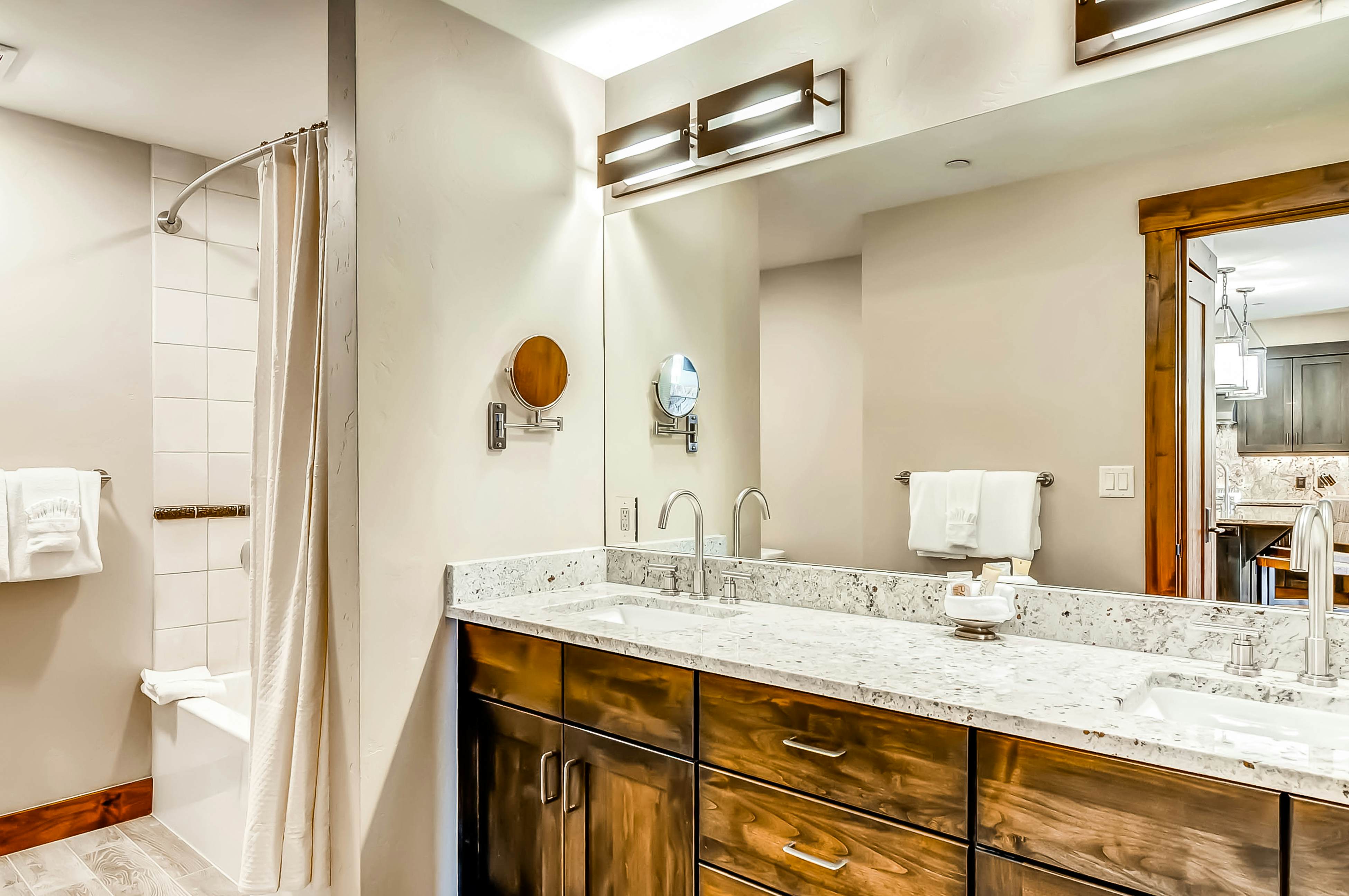 #6310 Water House On Main Street