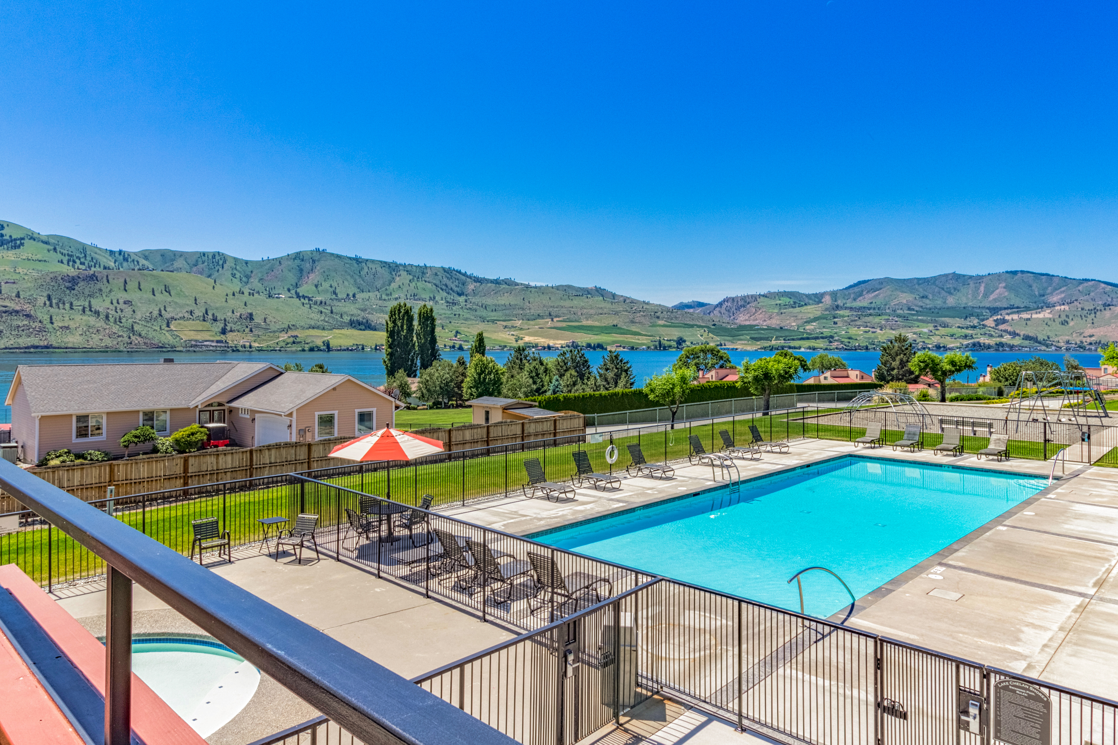 Lake Chelan Shores: Beachfront Sunsets (#6-5) | 1 BD Chelan, WA ...