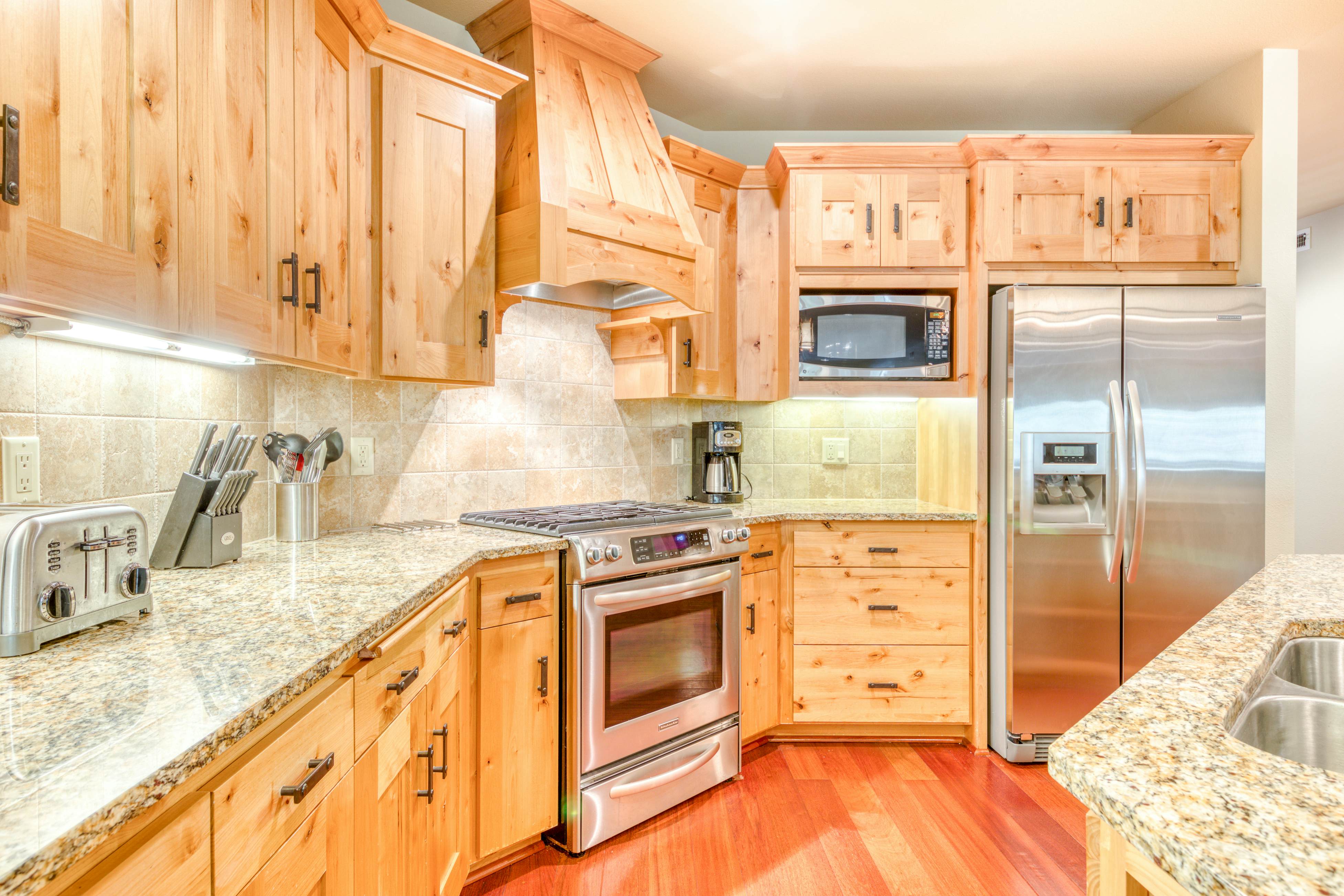 #101 Grand Lodge South Master Suite