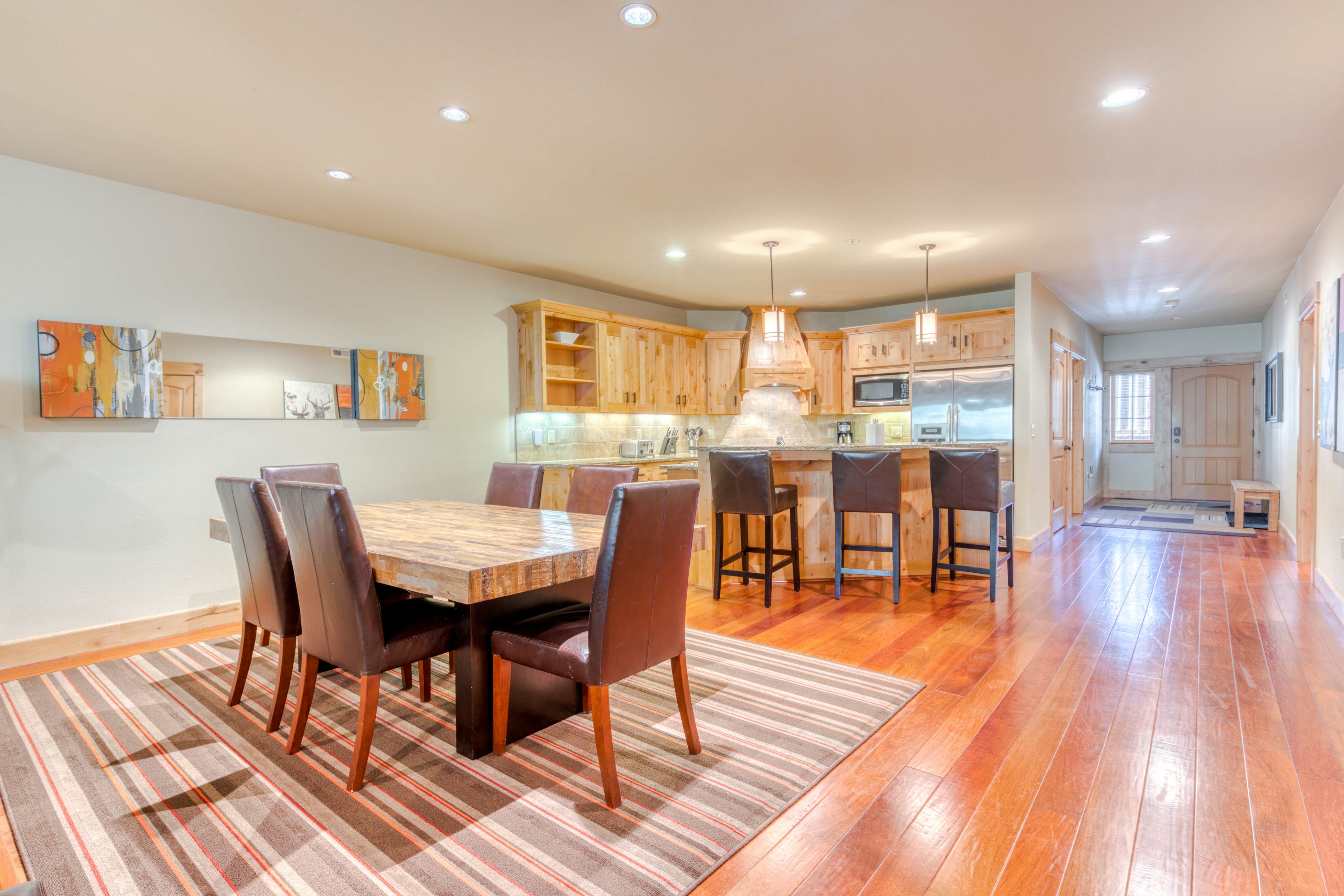 #101 Grand Lodge South Master Suite