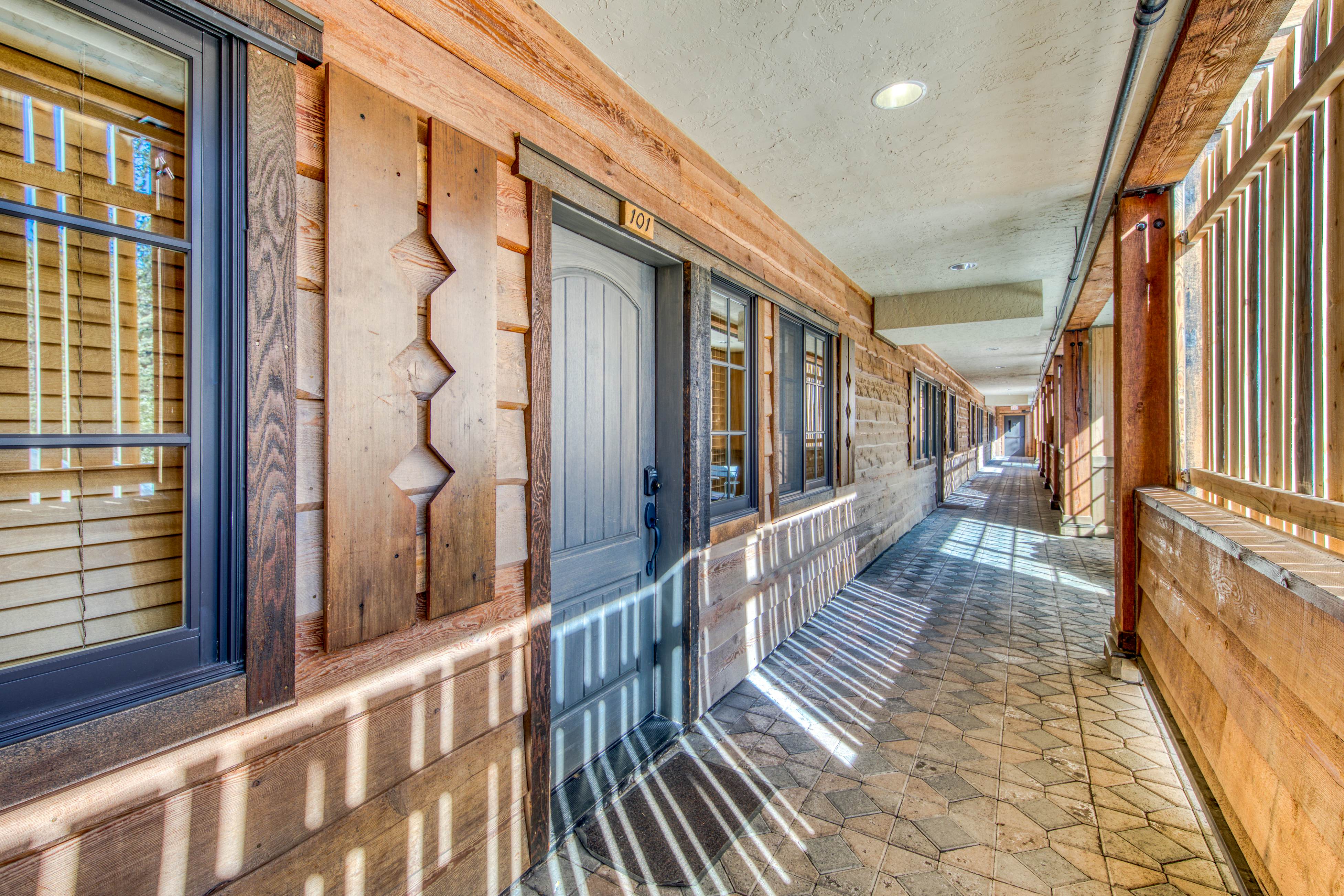 #101 Grand Lodge South Master Suite