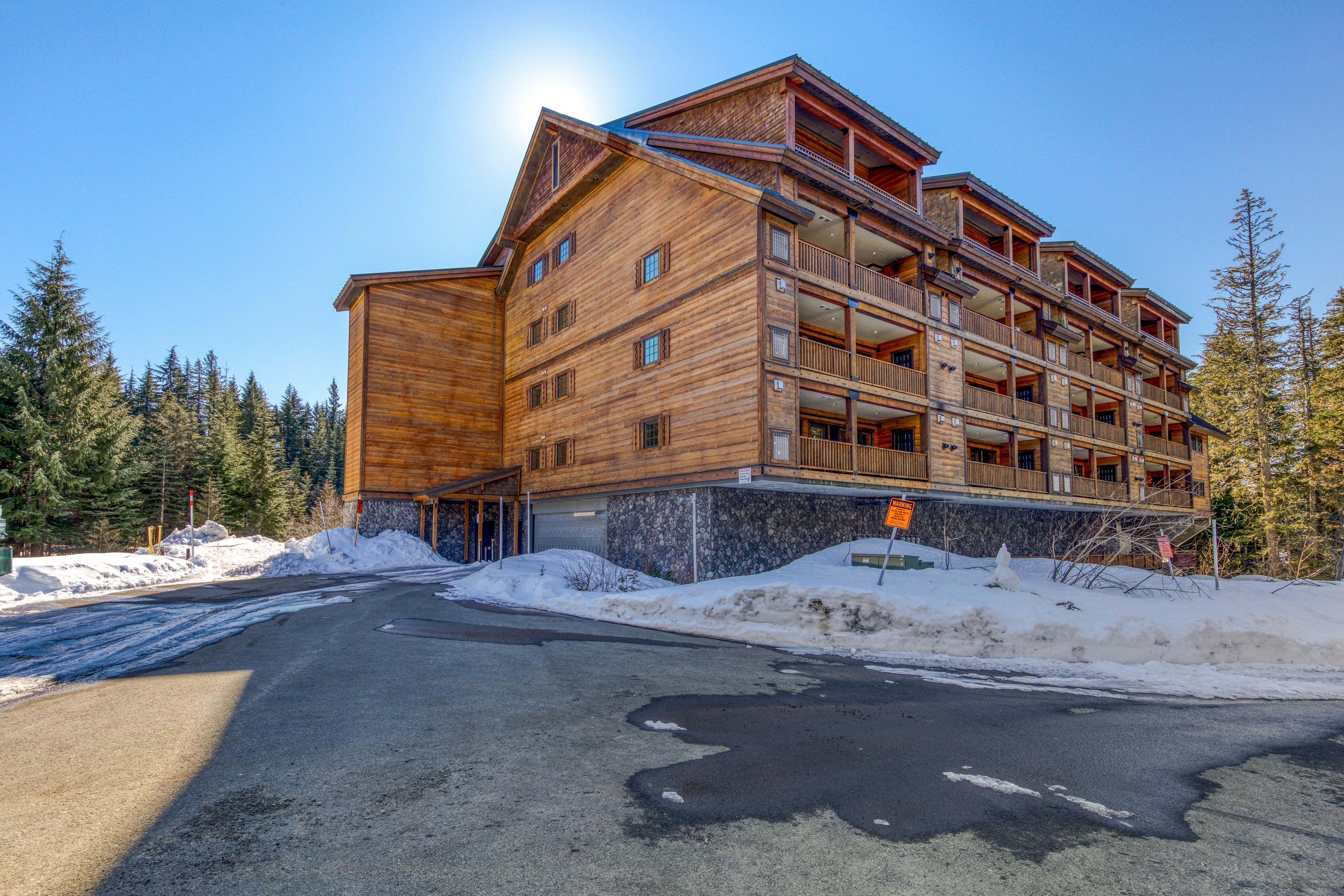 #101 Grand Lodge South Master Suite