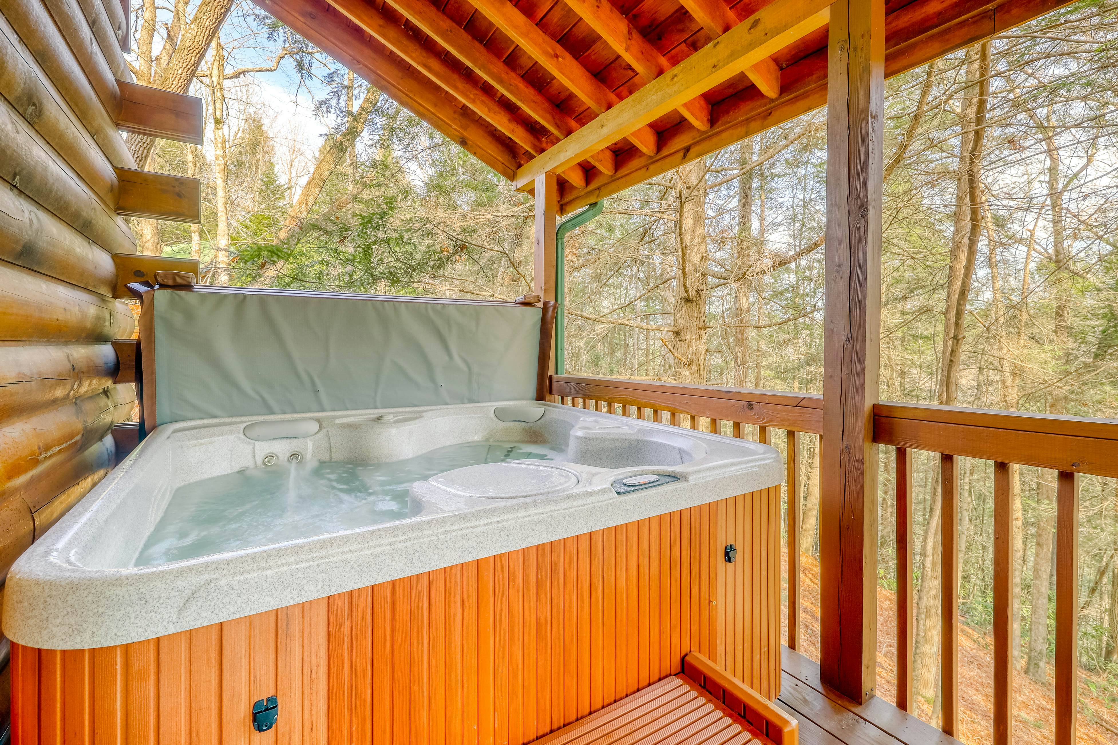 Vacation Rentals, Cabins Professionally Cleaned Vacasa
