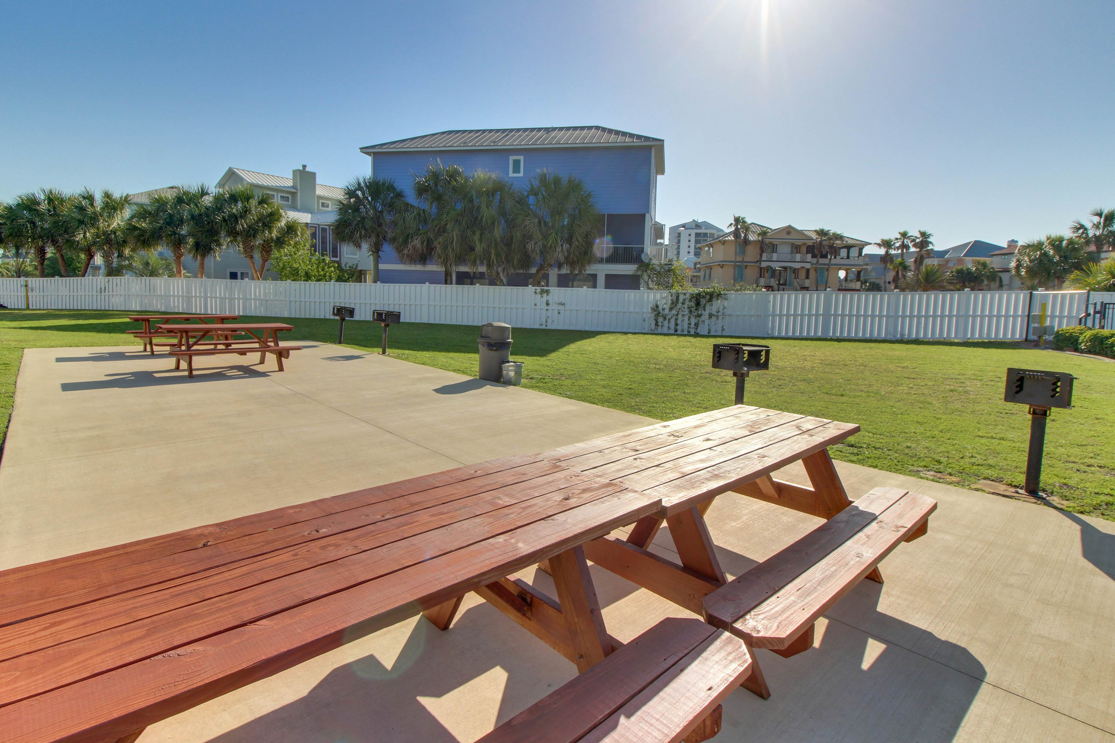 Grand Caribbean East & West E411