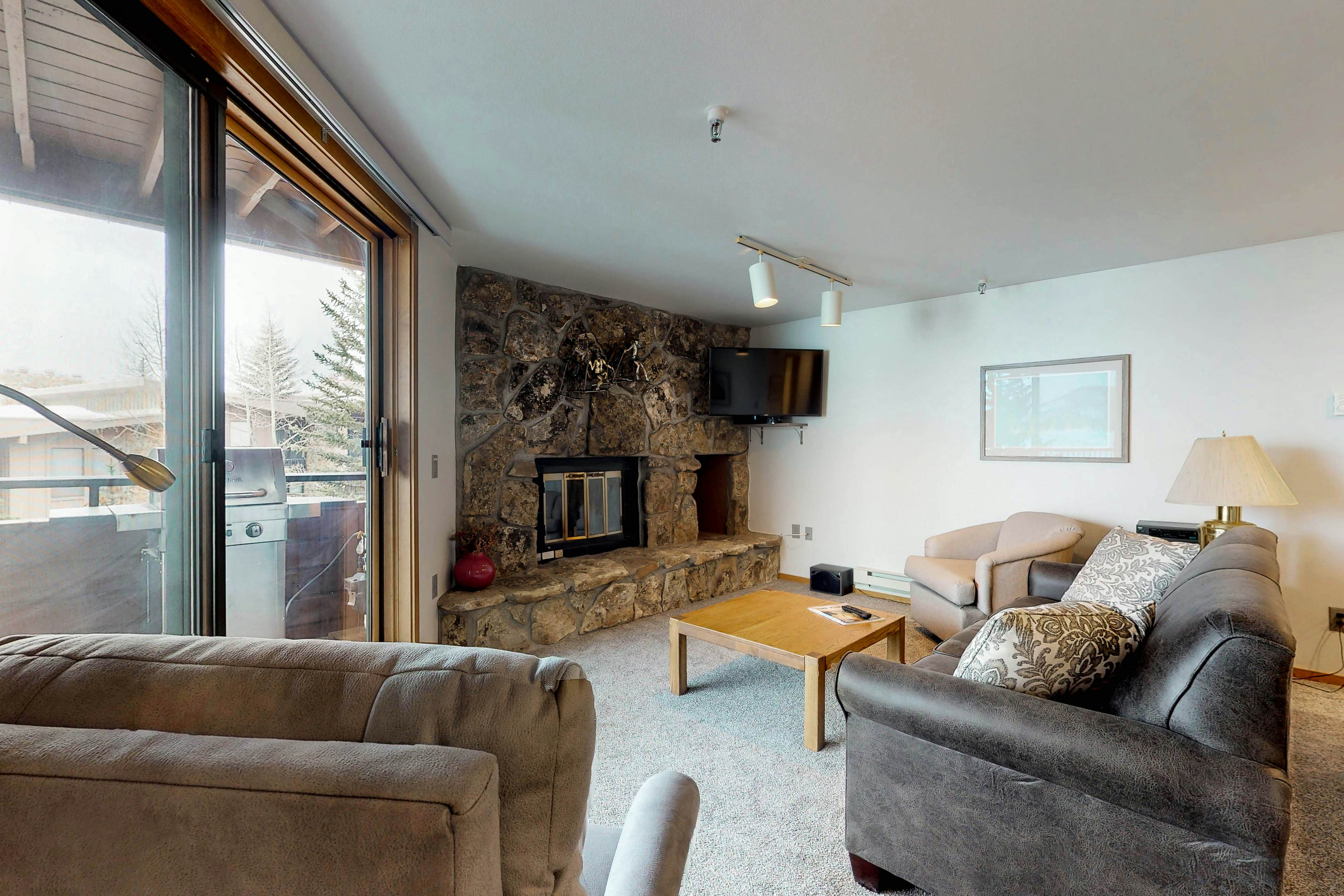 Lakeview Marina Place